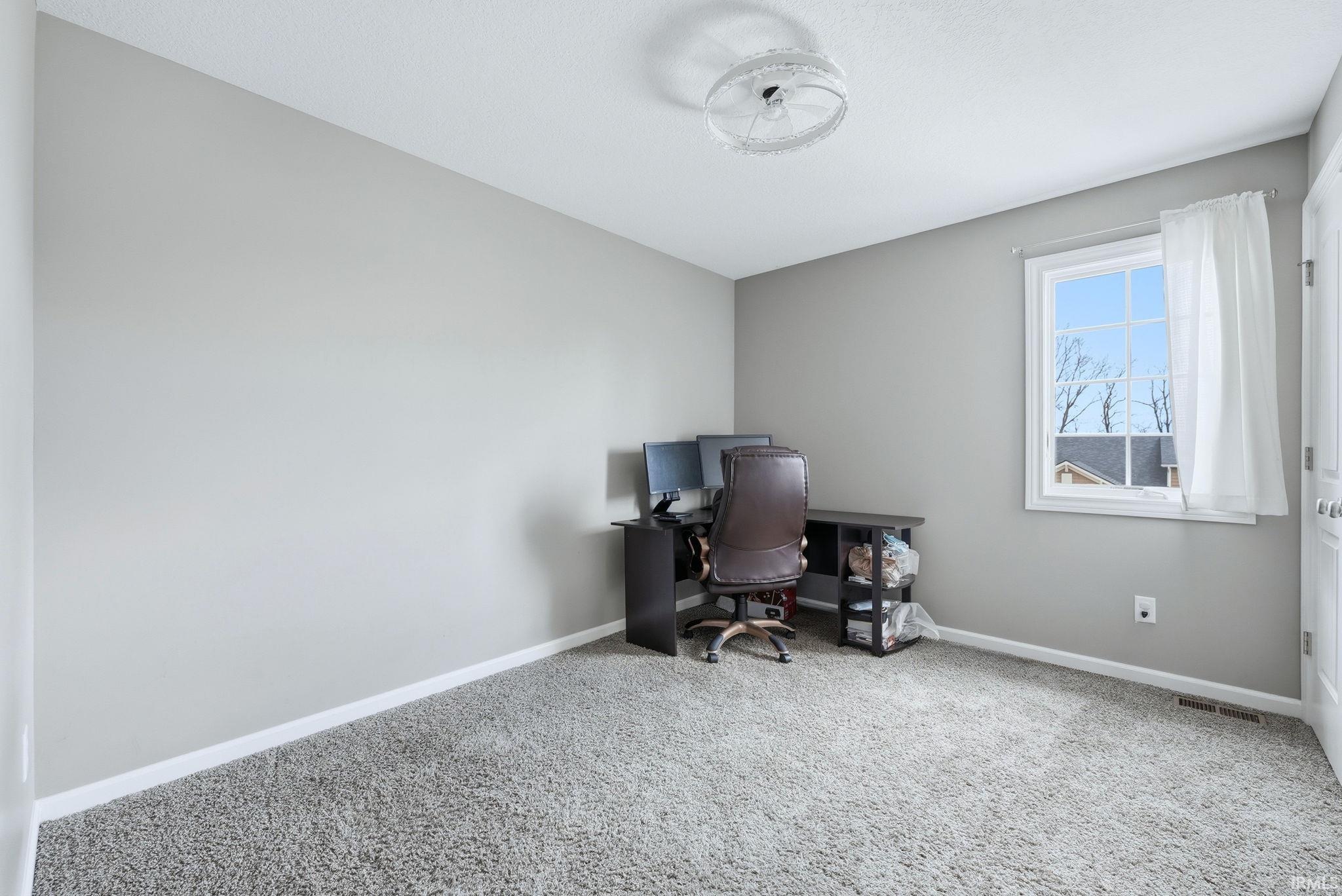 Photo 17 of 2085 Lindenwood Avenue