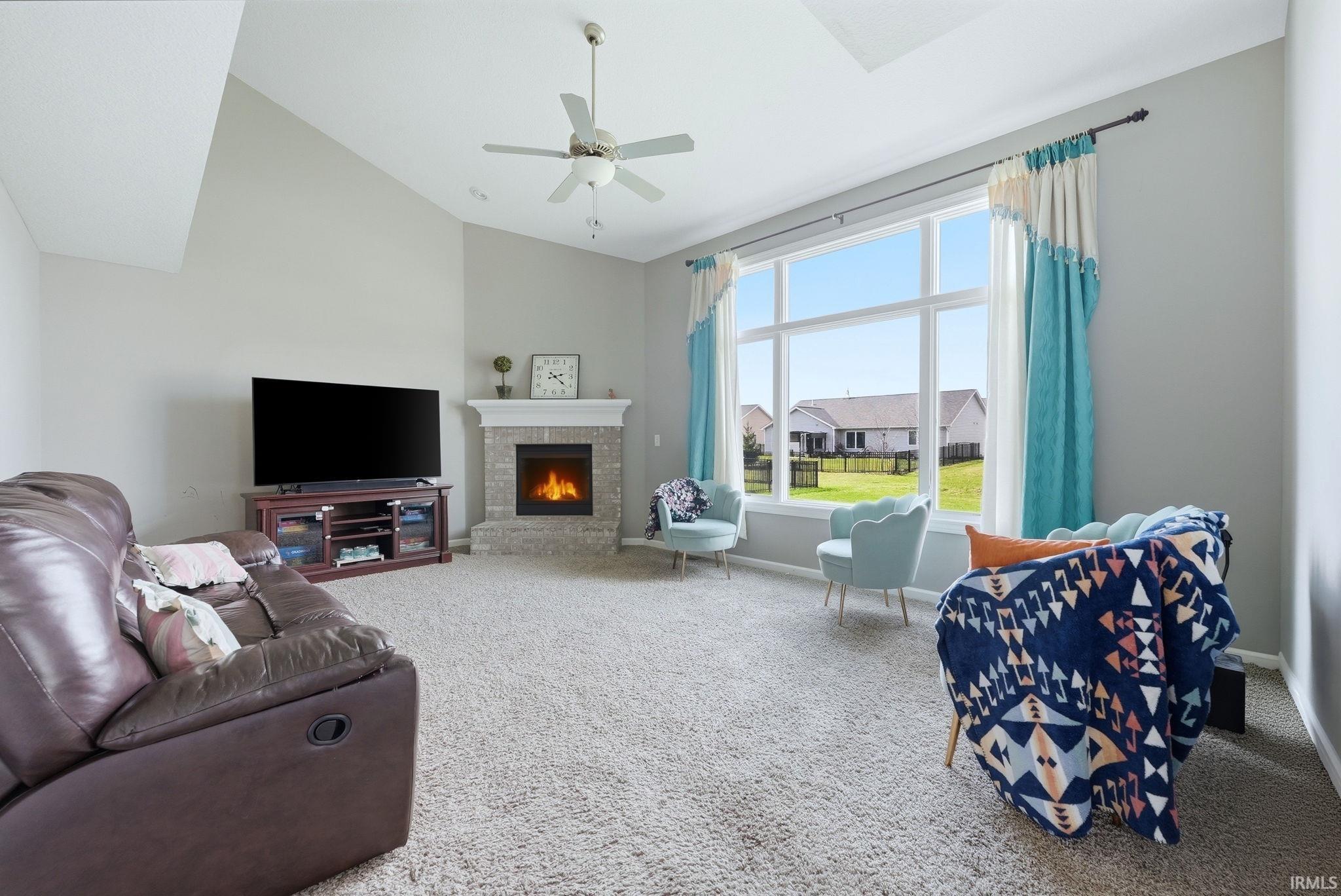 Photo 6 of 2085 Lindenwood Avenue