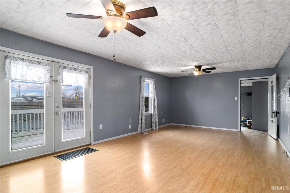 Homes for sale in Fort Branch, IN | 907 E Locust St, Fort Branch, IN 47648 | MLS# 202608860