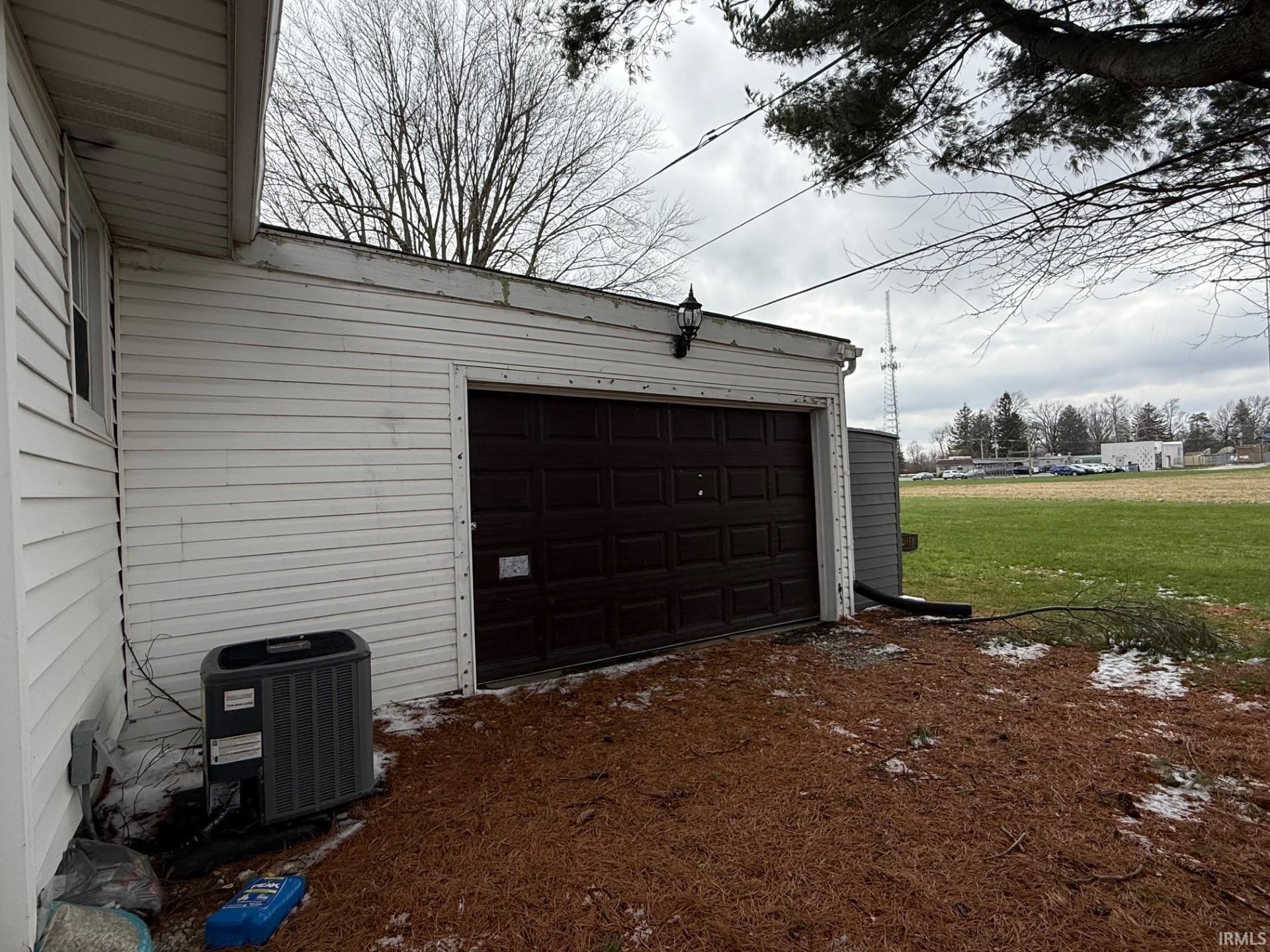 Homes for sale in Muncie, IN | 3505 S Ebright Ave, Muncie, IN 47302 | MLS# 202609003