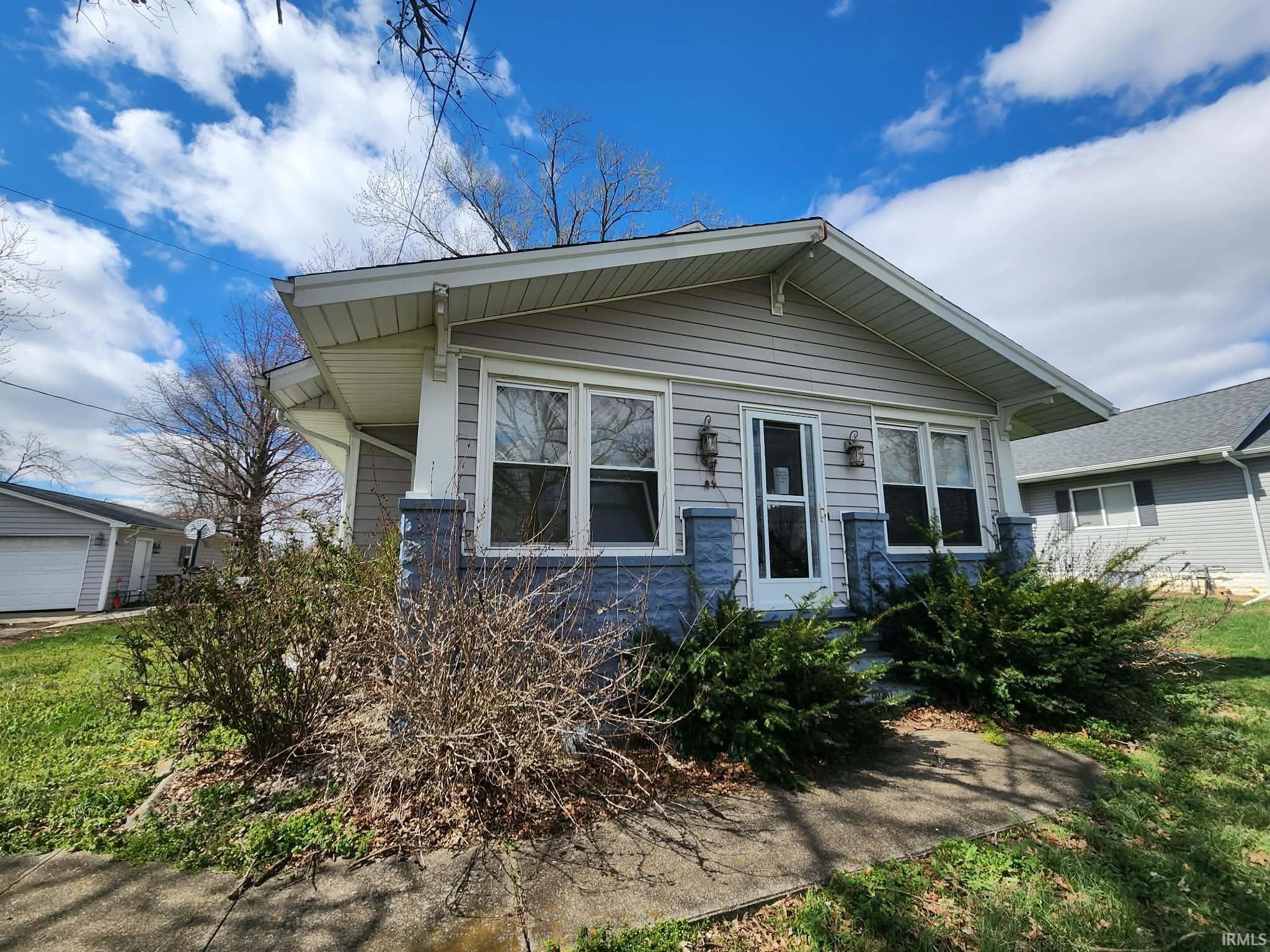 Homes for sale in Oakland City, IN | 1913 S 1200 East Rd, Oakland City, IN 47660 | MLS# 202609012