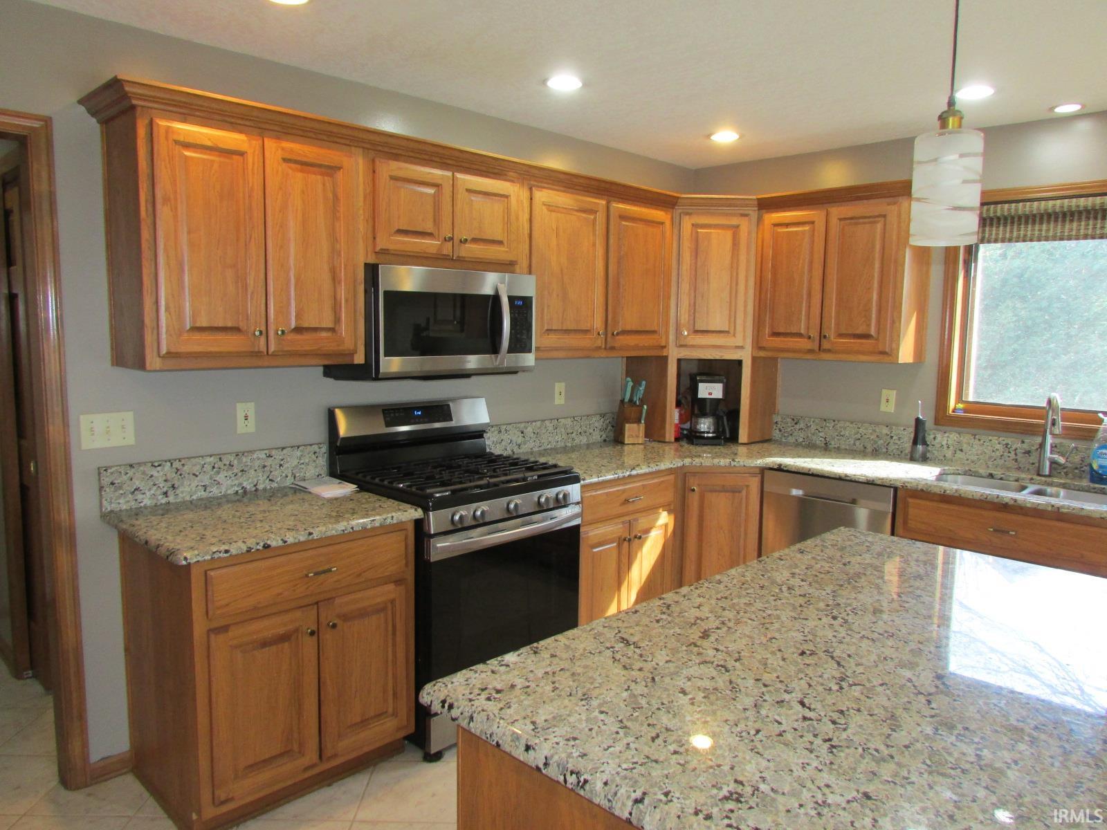 Homes for sale in Auburn, IN | 1401 Sanders Dr, Auburn, IN 46706 | MLS# 202609025