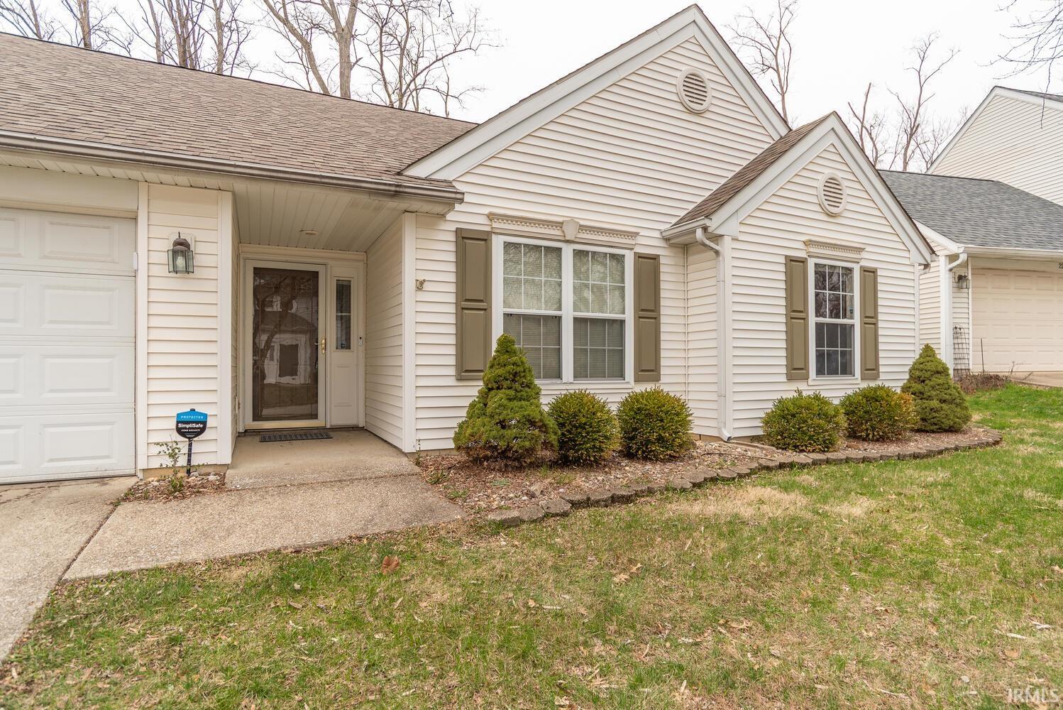 Homes for sale in Bloomington, IN | 2224 S Sweetbriar Cir, Bloomington, IN 47401 | MLS# 202609029