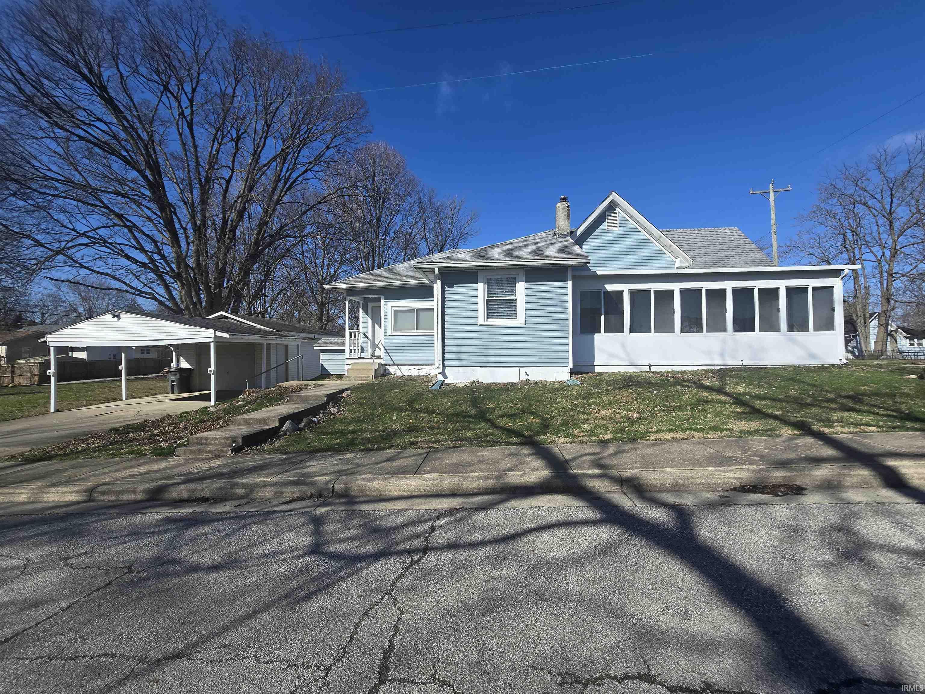 Homes for sale in Kokomo, IN | 935 E Monroe St, Kokomo, IN 46902 | MLS# 202609056