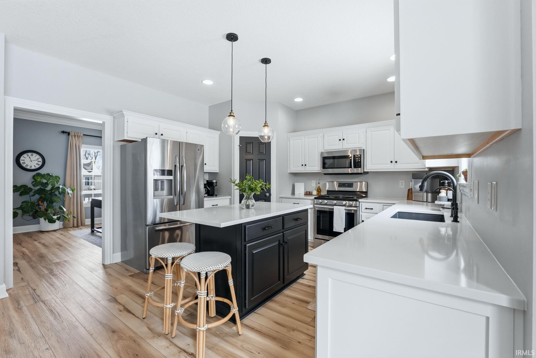 Photo 6 of 2142 Laurelwood Drive