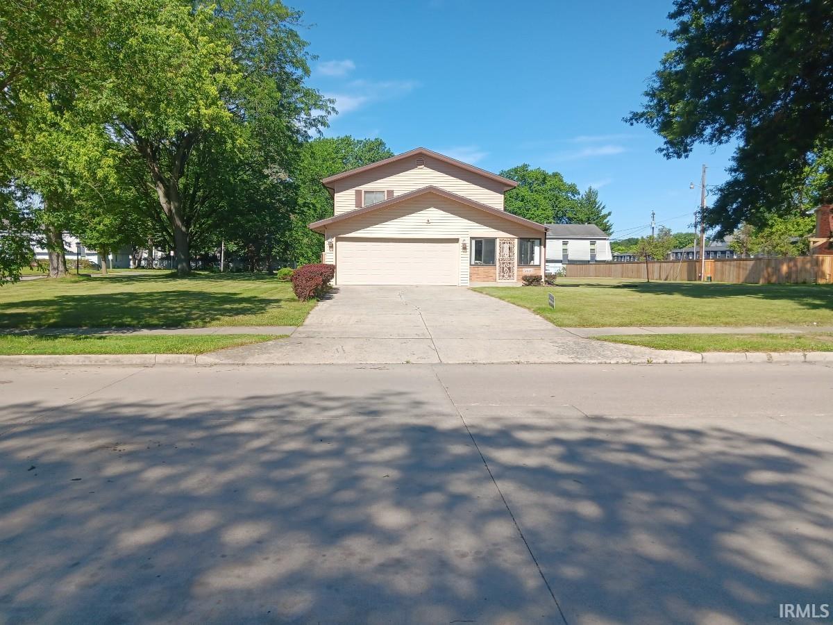 Homes for sale in Fort Wayne, IN | 2821 Stardale Dr, Fort Wayne, IN 46816 | MLS# 202609151
