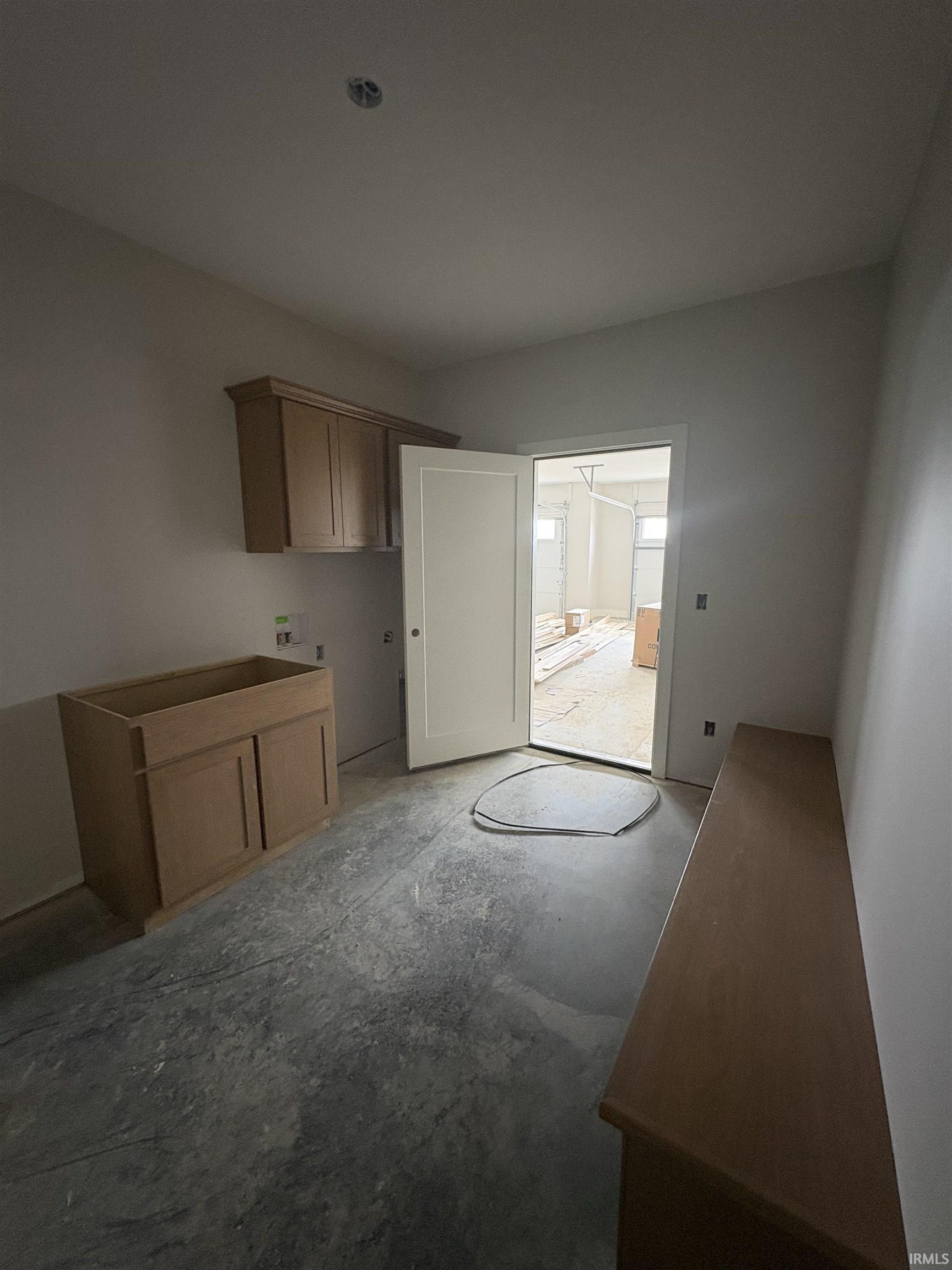 Photo 3 of 5173 Meadowlark Lane