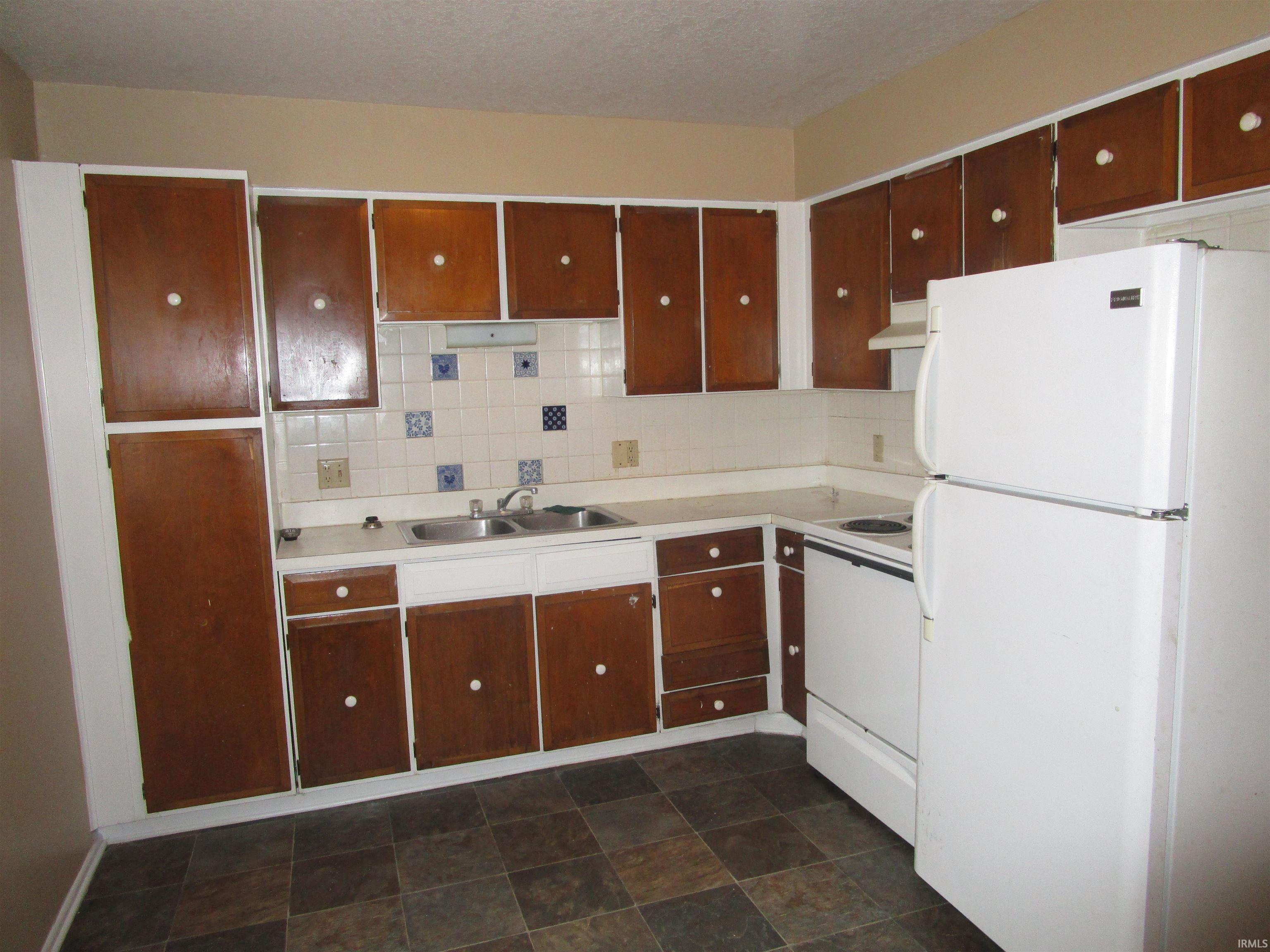 Photo 2 of 6301 Reed Road