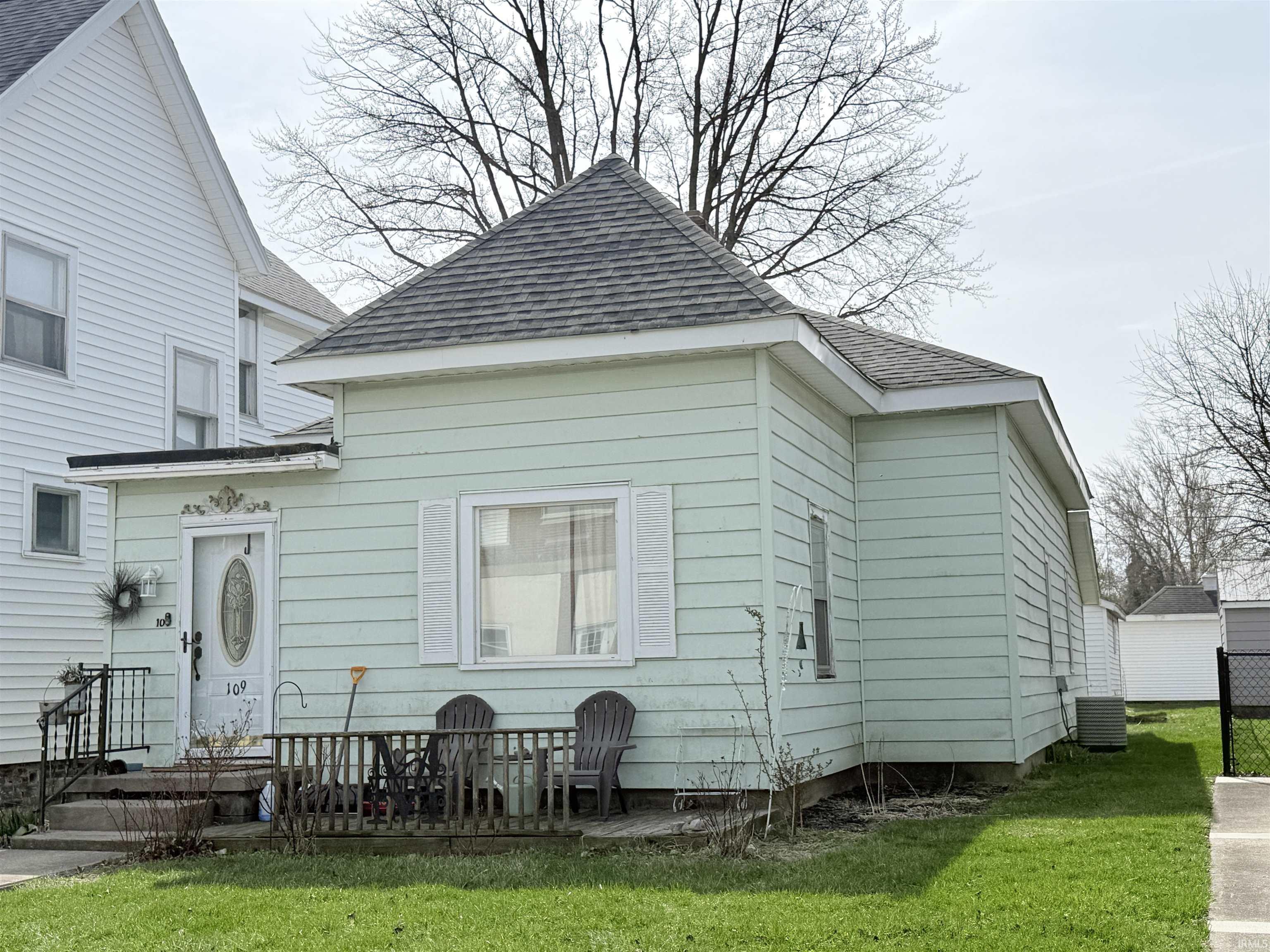 Homes for sale in Converse, IN | 109 W Wabash St, Converse, IN 46919 | MLS# 202609305