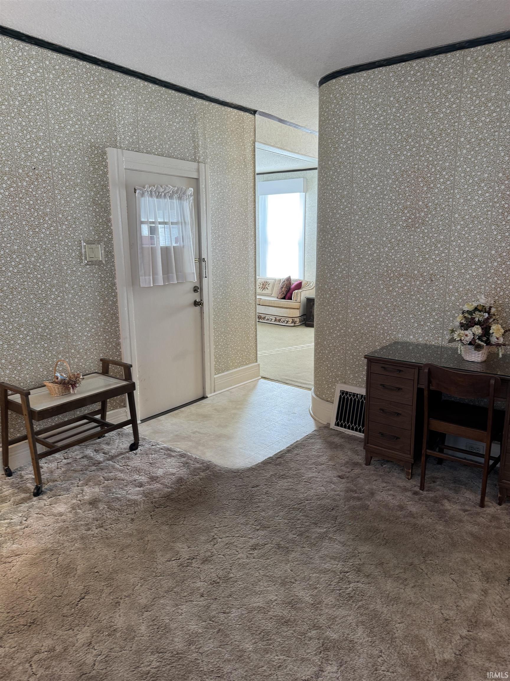 Photo 20 of 672 E Franklin Street