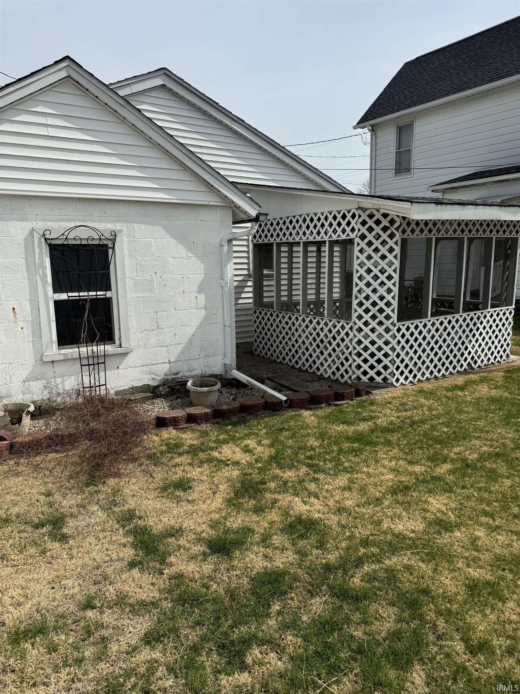 Photo 23 of 672 E Franklin Street