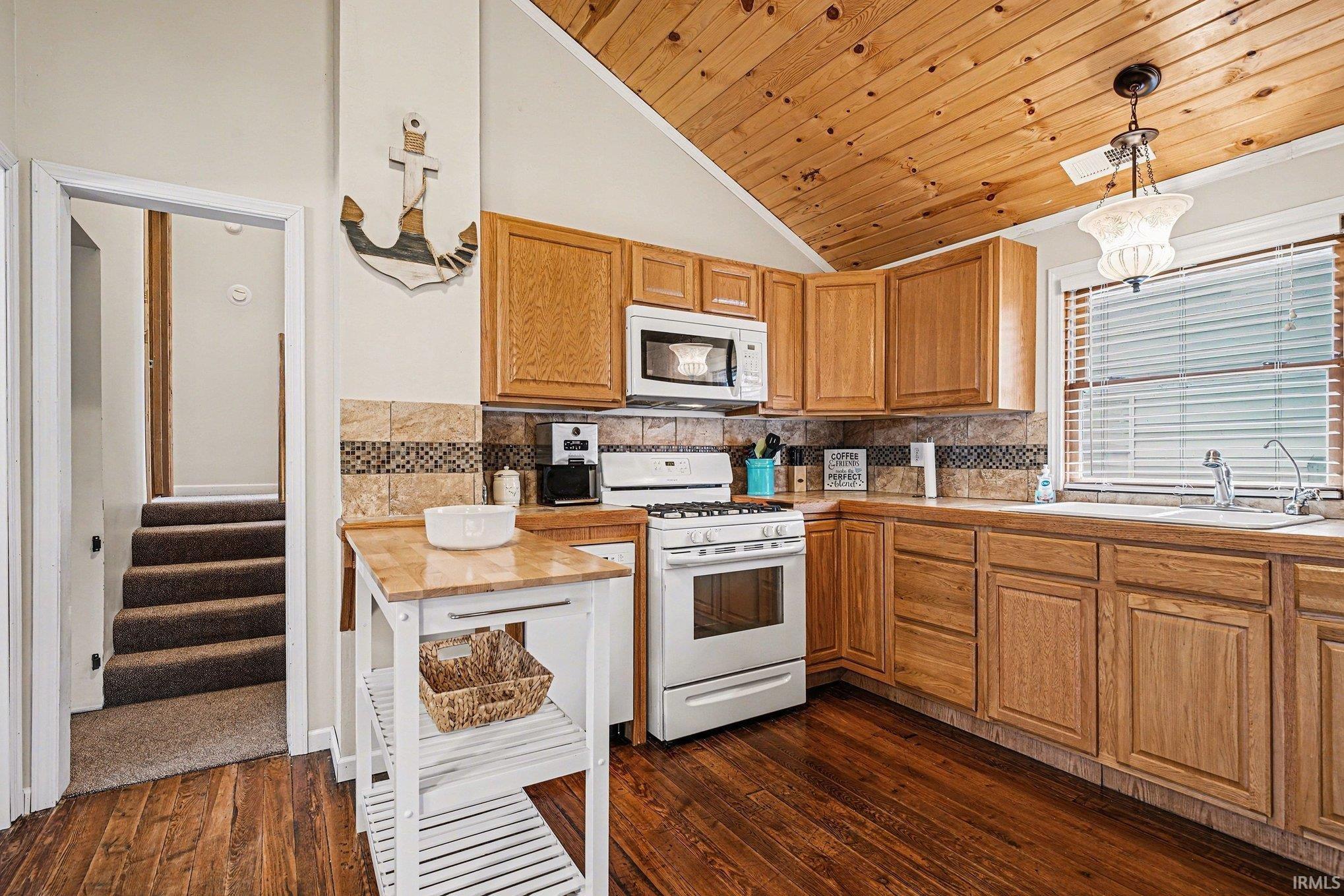 Photo 9 of 258 EMS T25 Lane