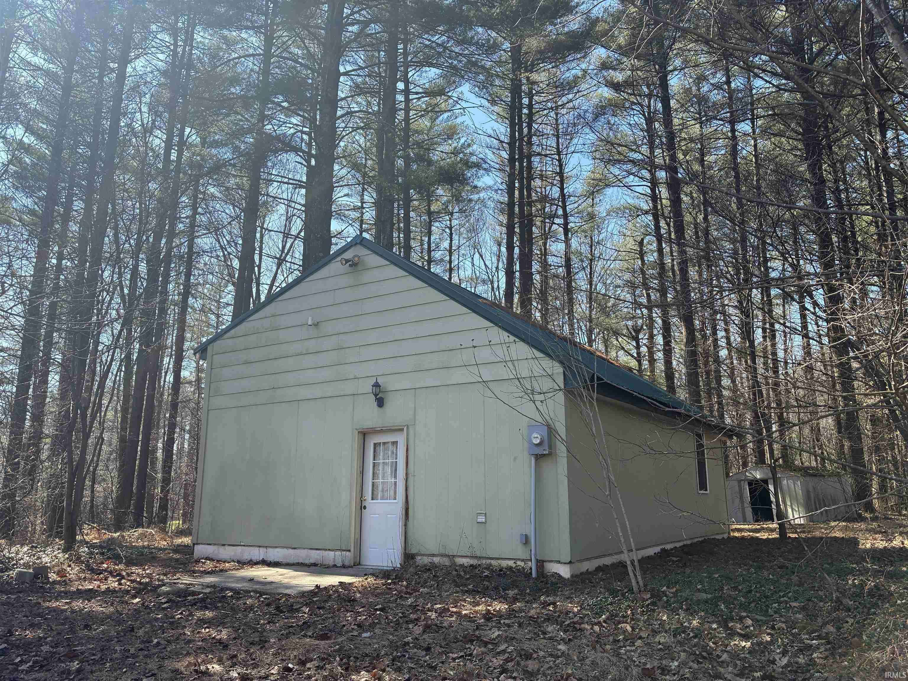 Homes for sale in Solsberry, IN | 4687 N Pine Dr, Solsberry, IN 47459 | MLS# 202609463