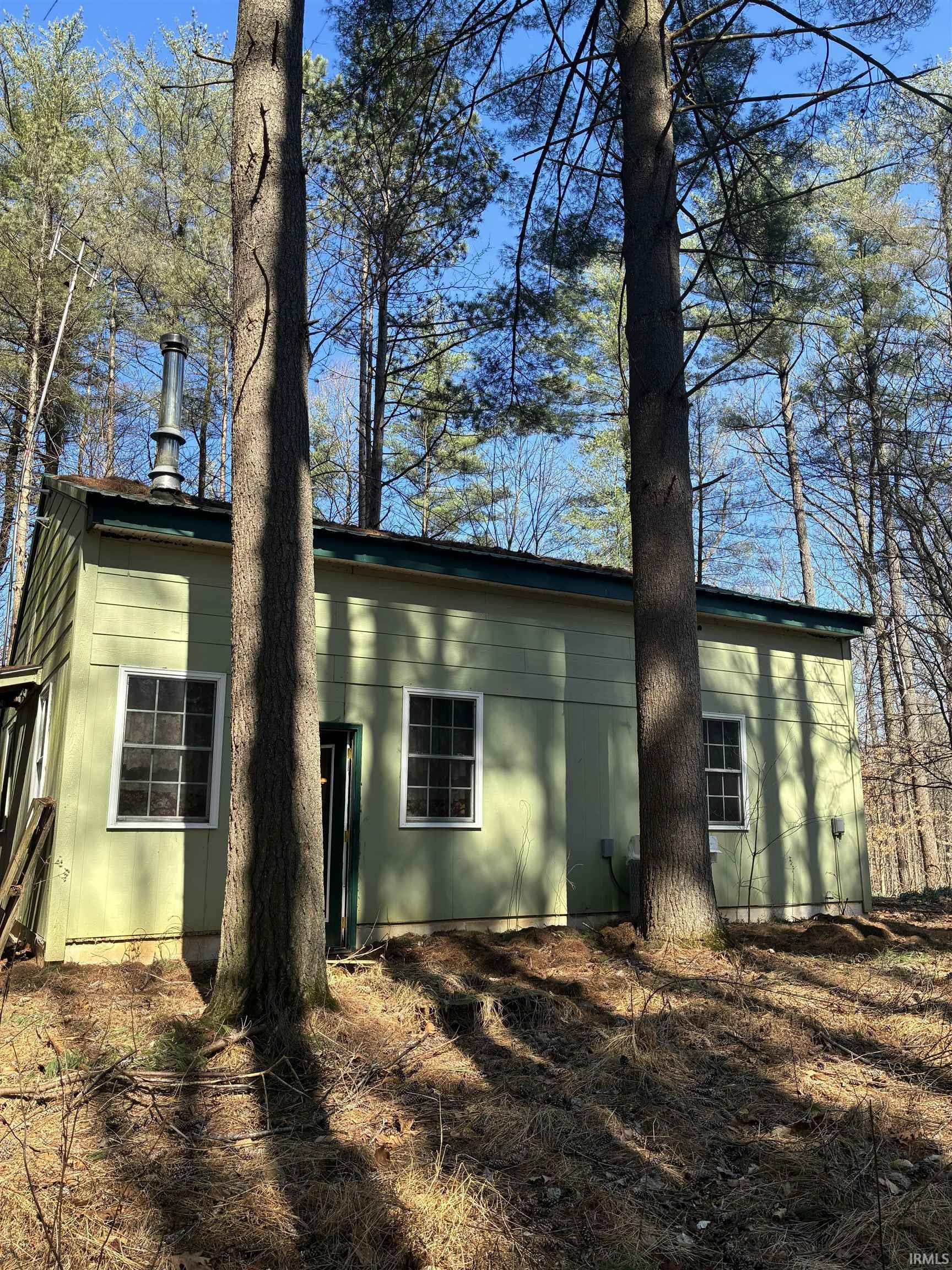 Homes for sale in Solsberry, IN | 4687 N Pine Dr, Solsberry, IN 47459 | MLS# 202609463