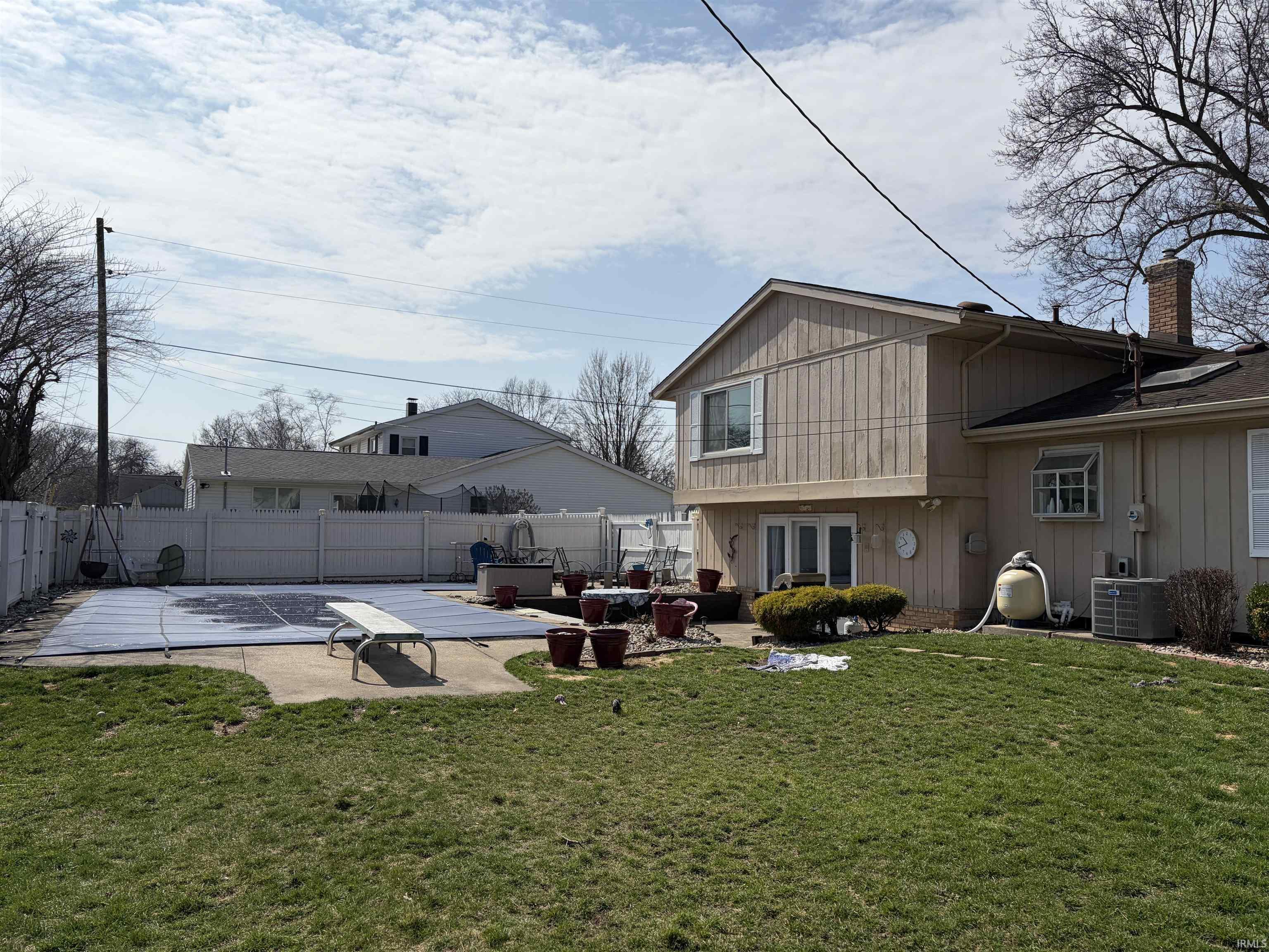 Photo 3 of 1834 Crabtree Lane