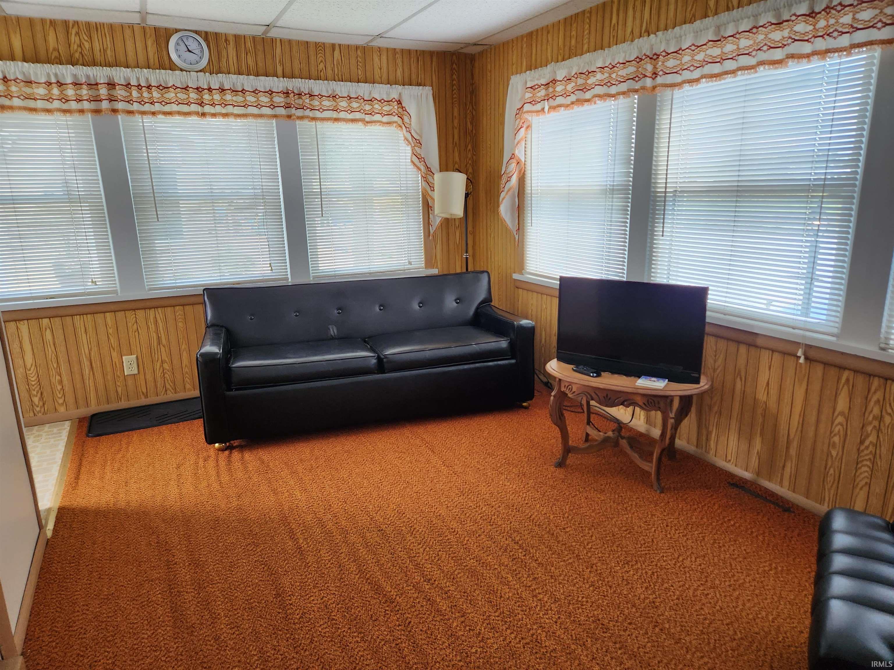 Photo 5 of 407 E Cable Ln