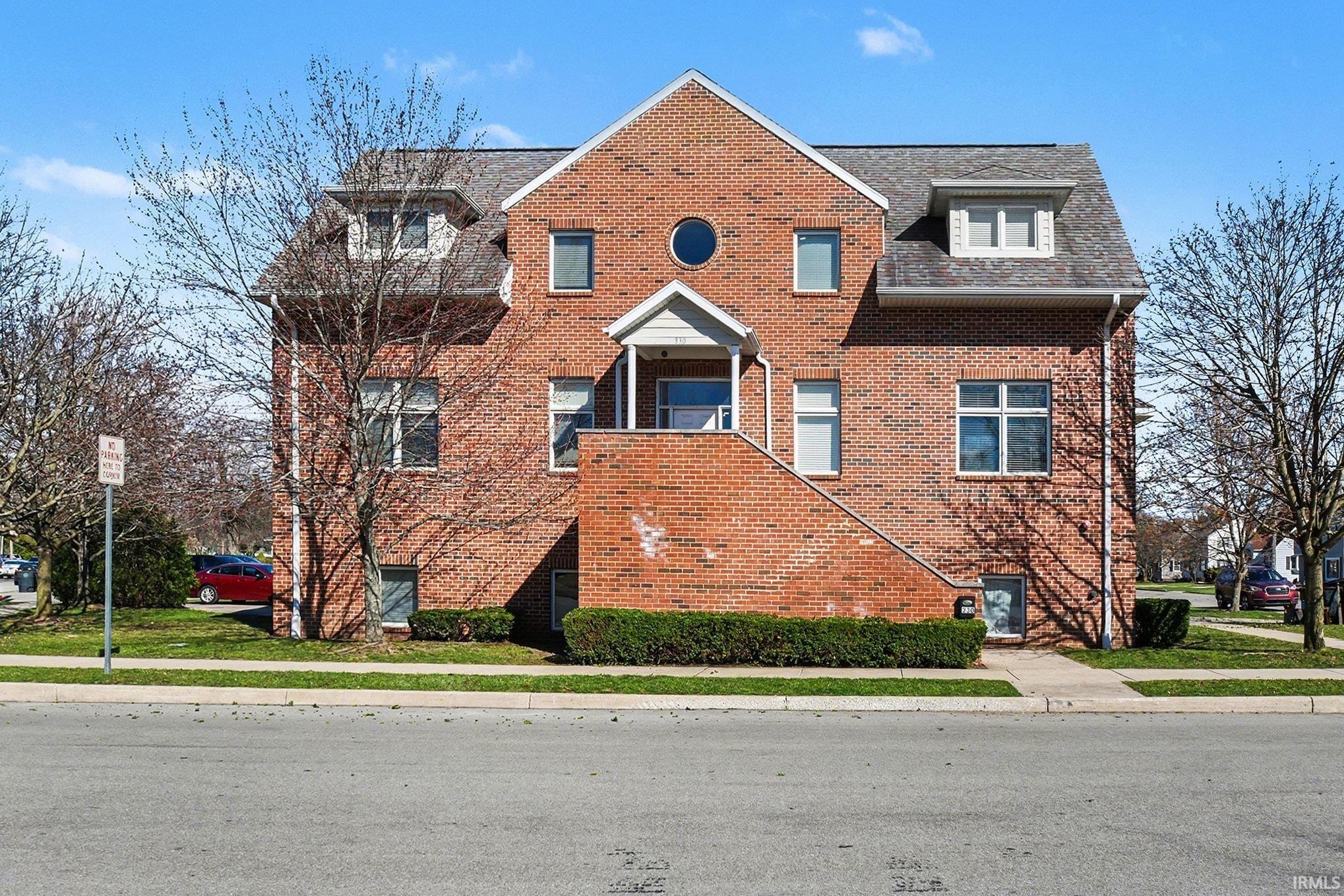 2nd image of 330 N Sunnyside Ave, South Bend, IN 46617 | MLS# 202609823
