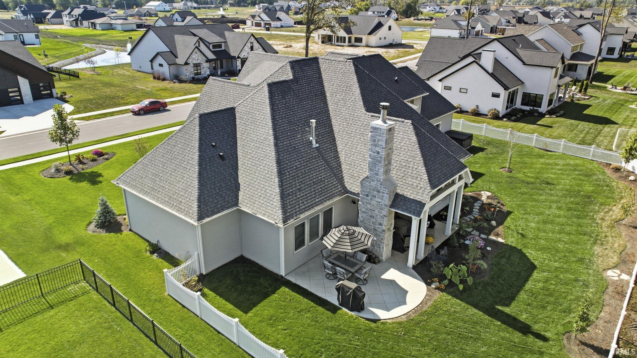 Photo 33 of 976 Cascata Trail