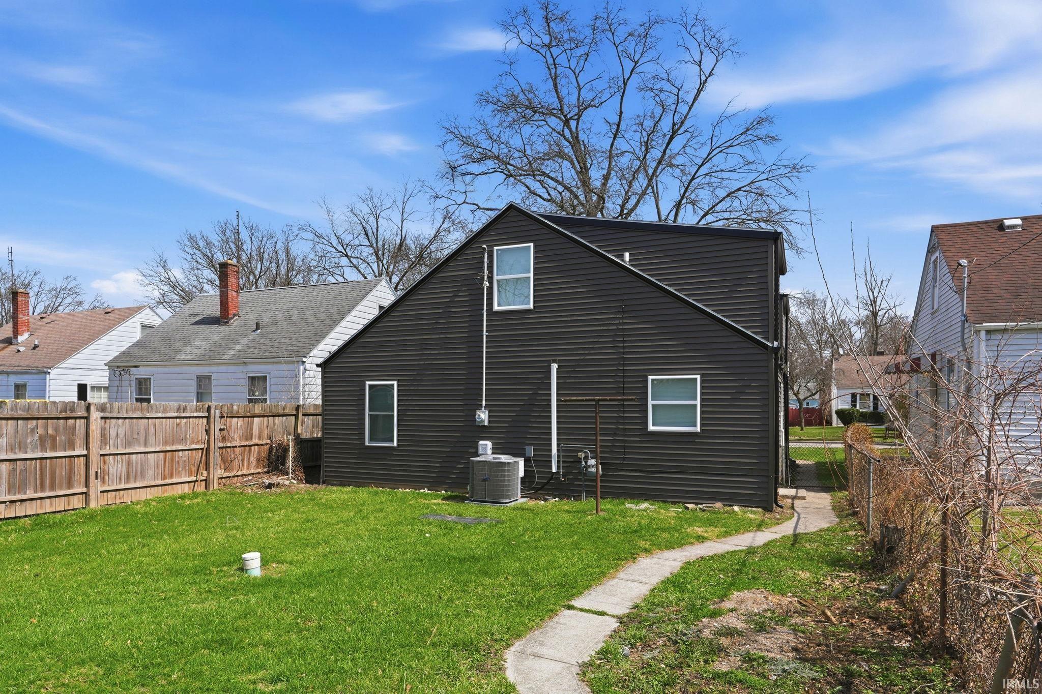 Photo 31 of 4018 S Park Drive