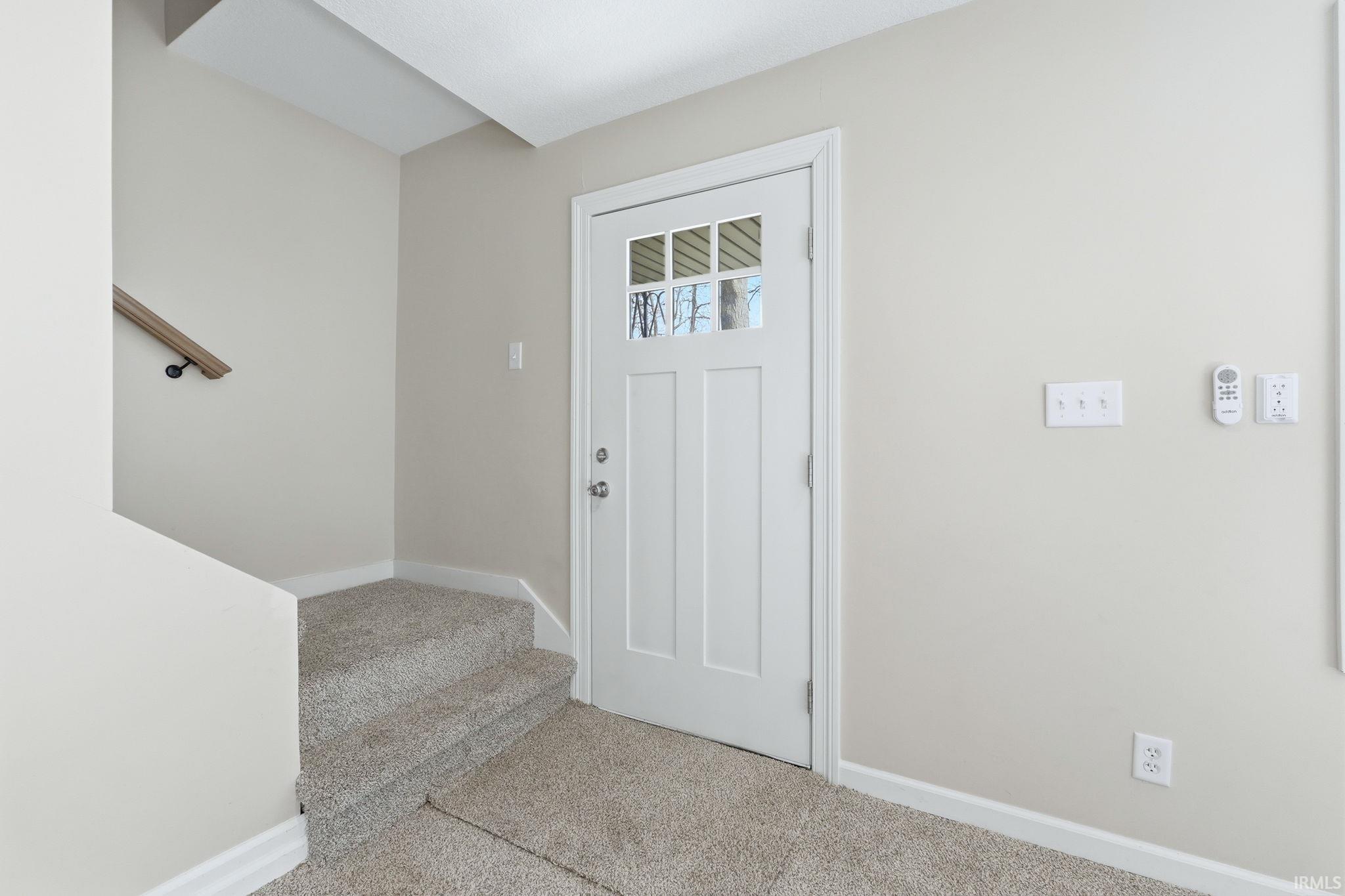 Photo 4 of 4018 S Park Drive