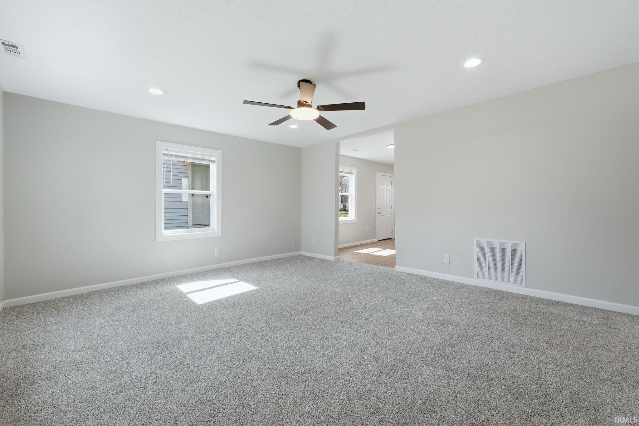 Photo 8 of 4018 S Park Drive