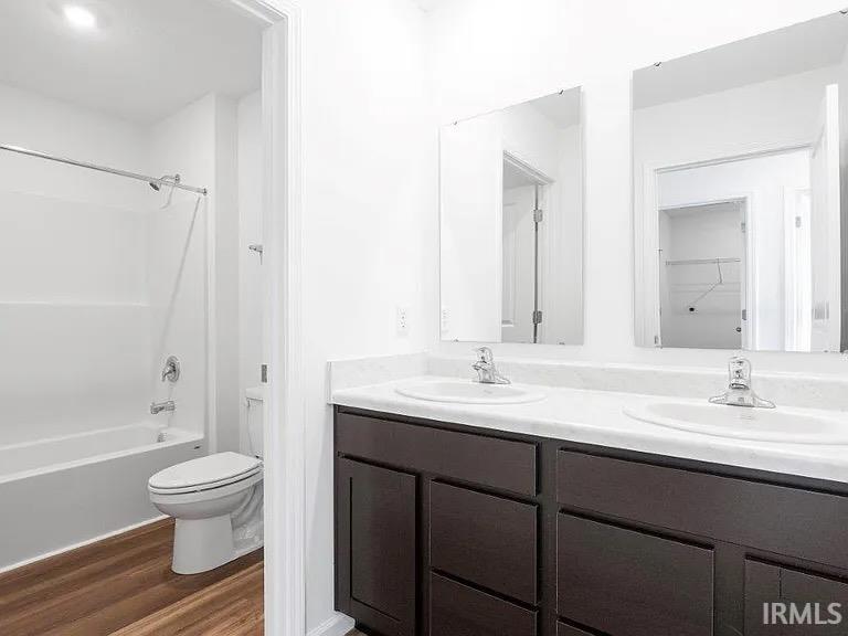 Photo 18 of 1401 Greencastle Drive