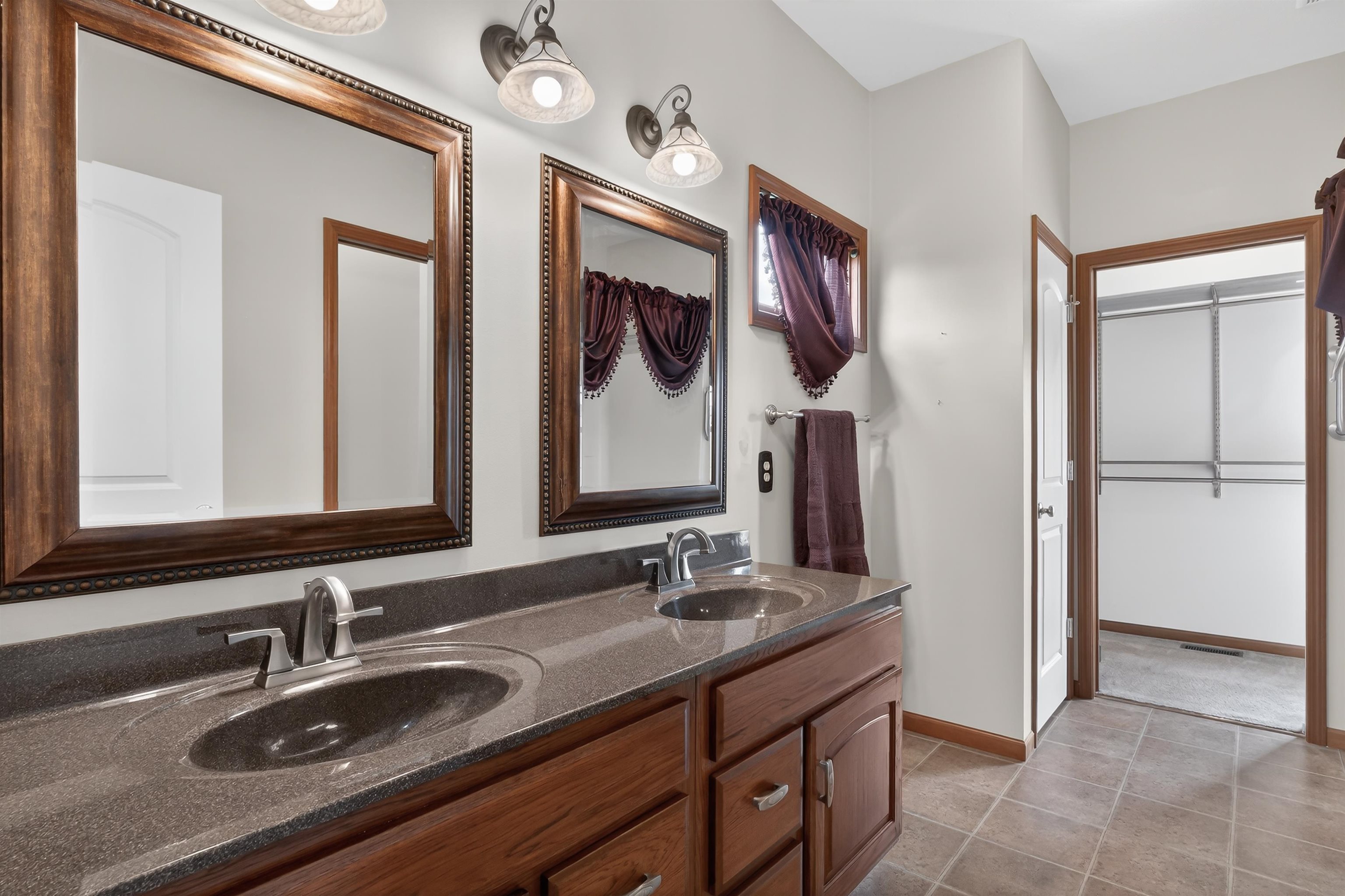 Photo 13 of 1880 E Ridge Valley Drive