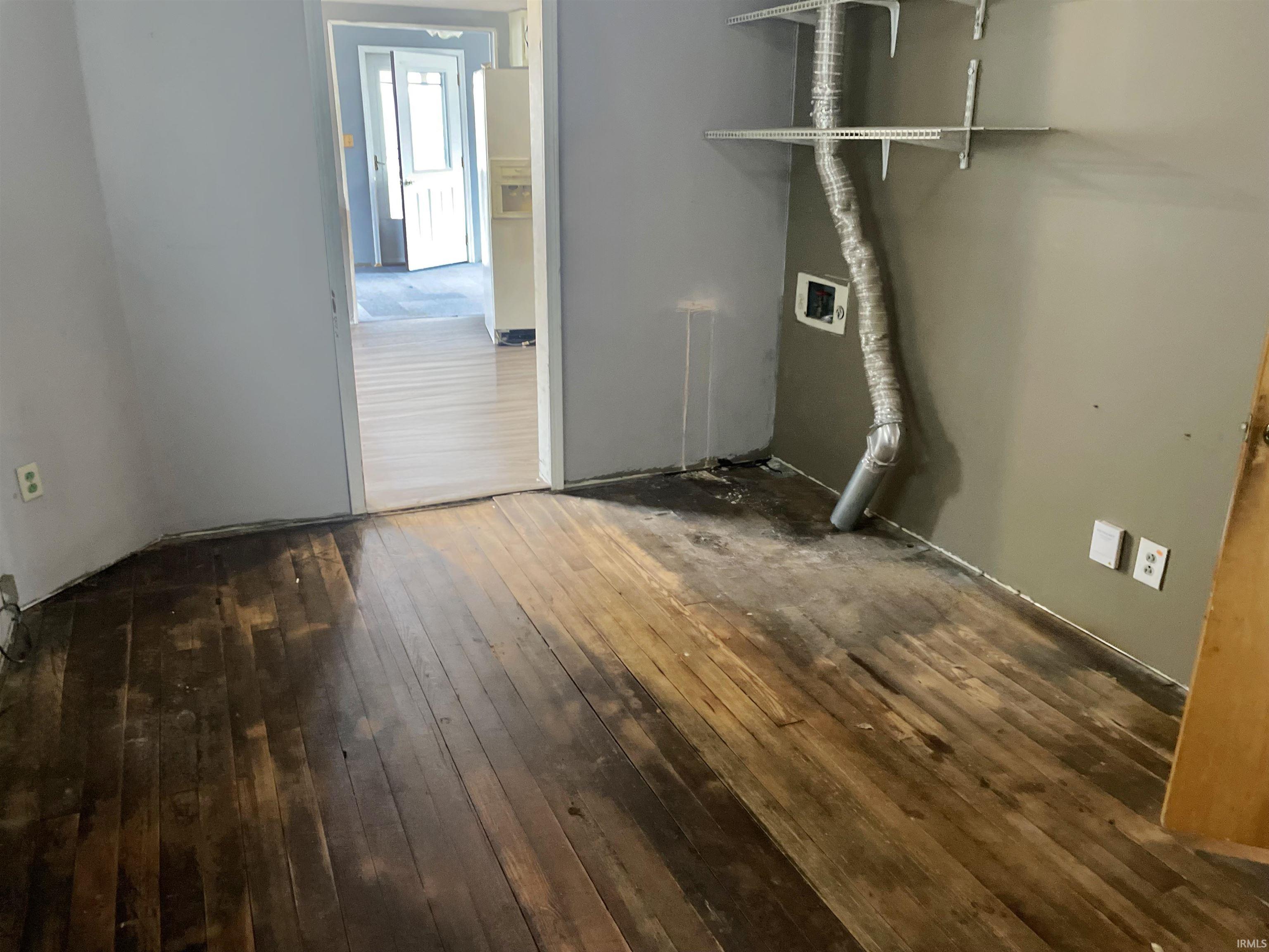 Photo 4 of 347 E Main Street