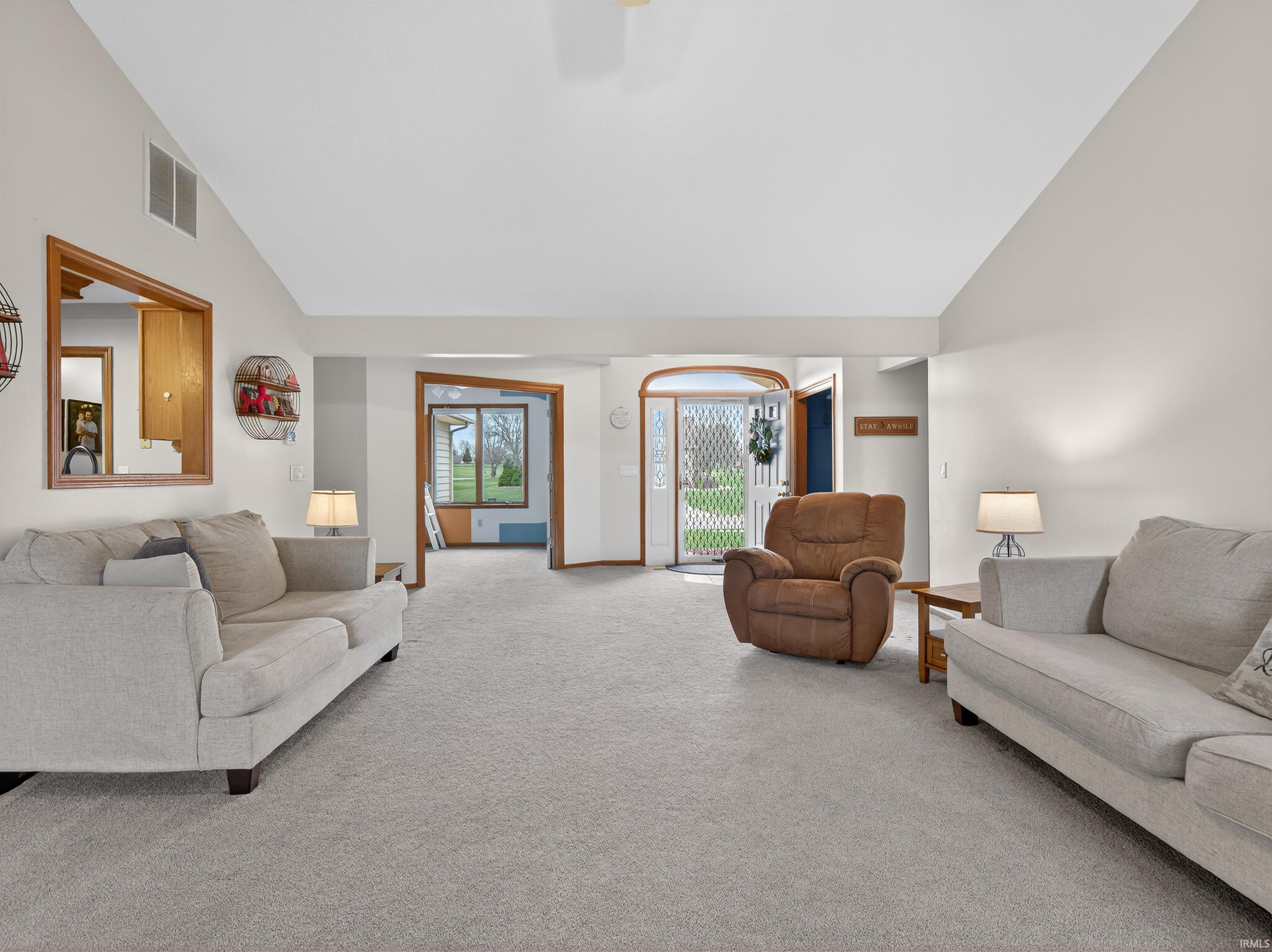 Photo 5 of 11203 Glenbarr Drive