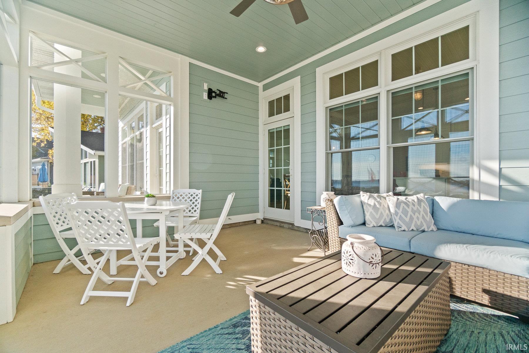 Photo 4 of 11046 N Ideal Beach Drive