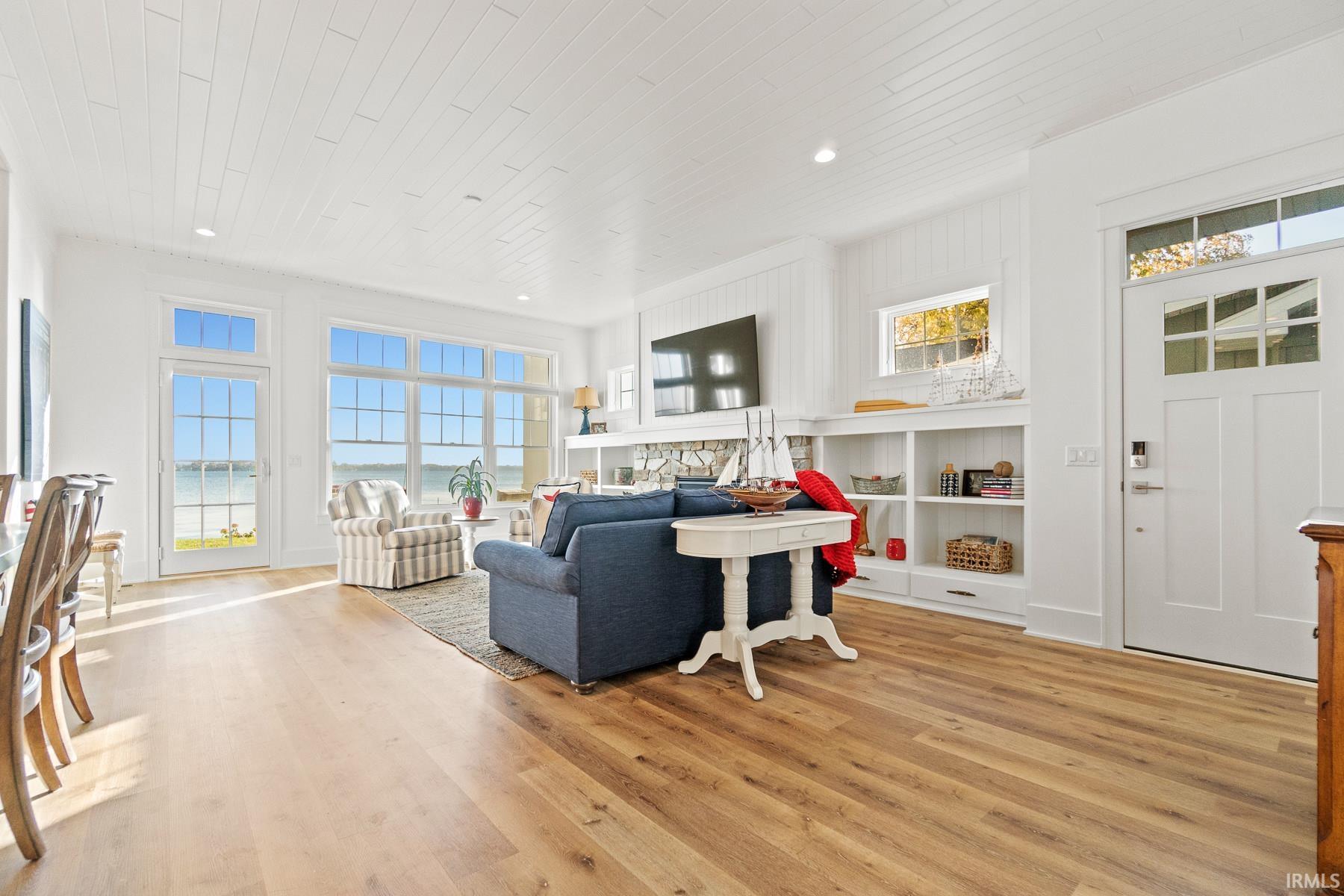 Photo 6 of 11046 N Ideal Beach Drive