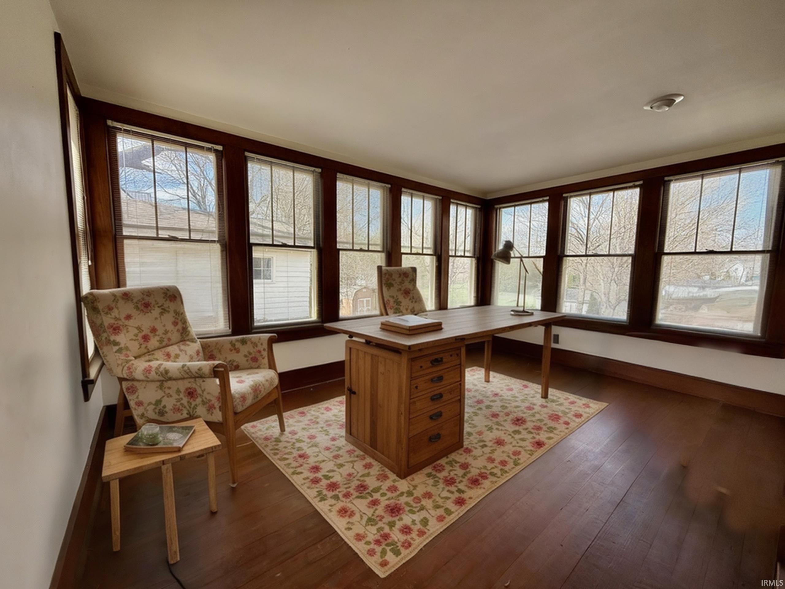 Photo 6 of 102 Stitt Street