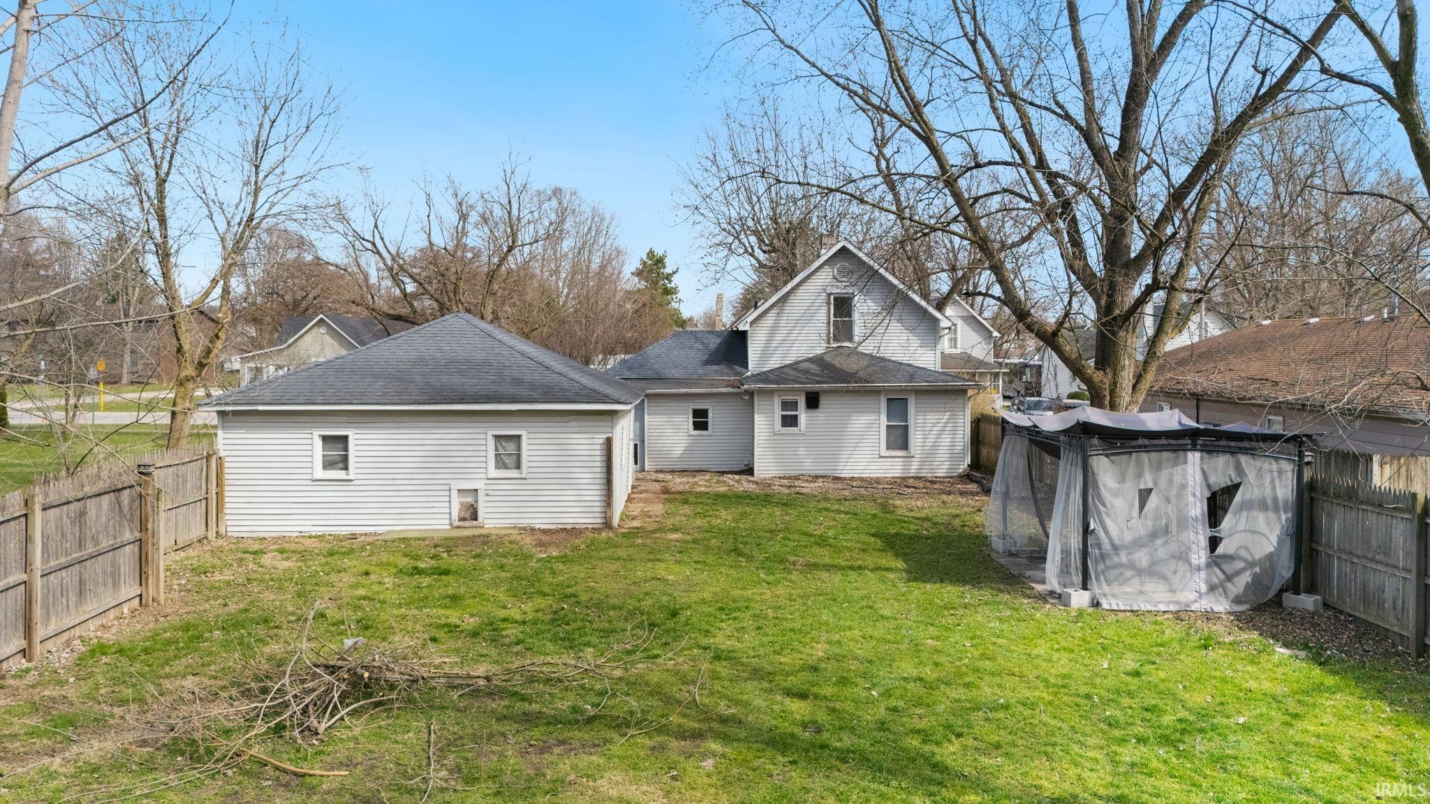 Photo 33 of 207 N Line Street