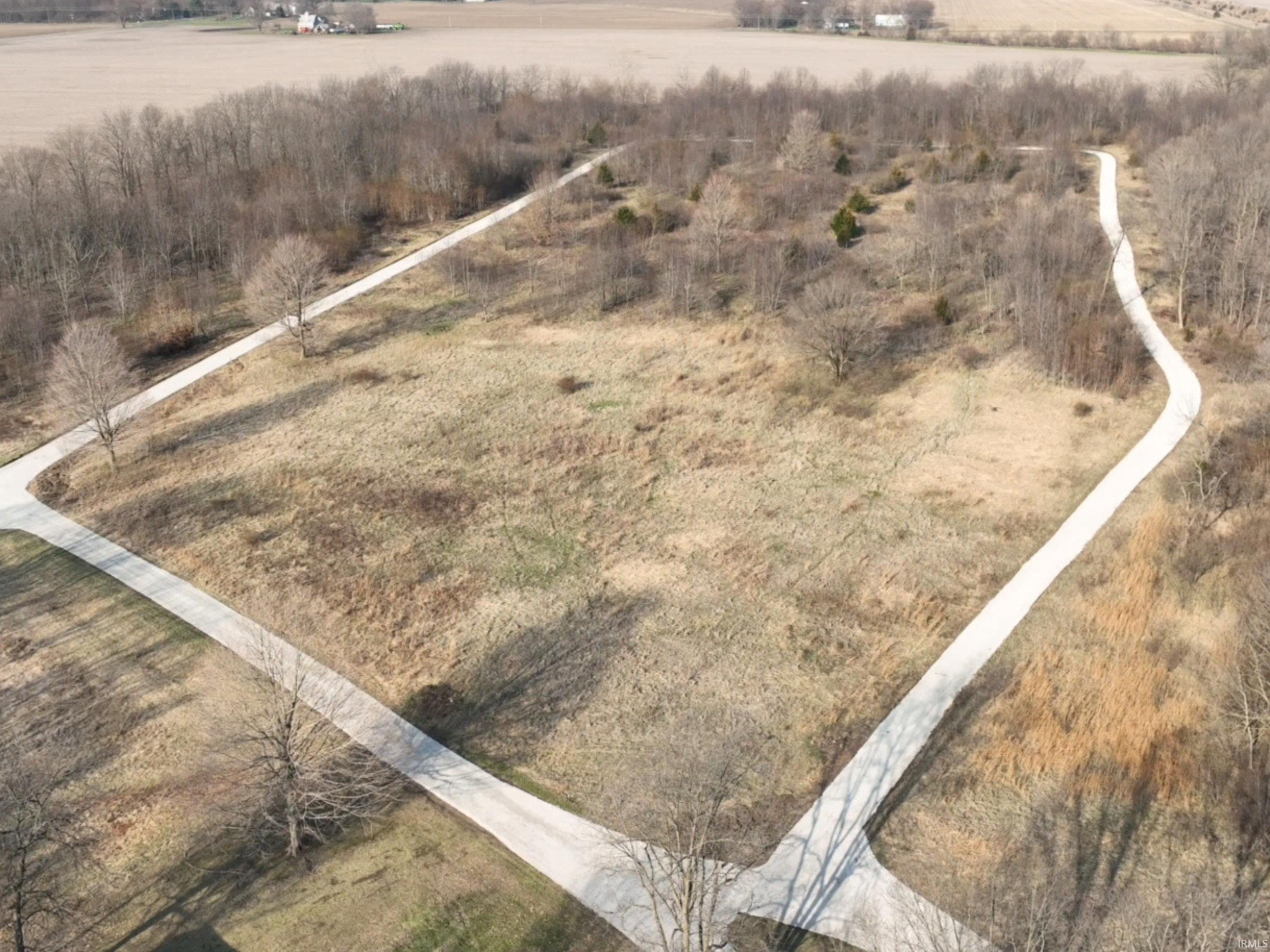 4th image of 1 W Aquarius Dr, Monticello, IN 47960 | MLS# 202610401