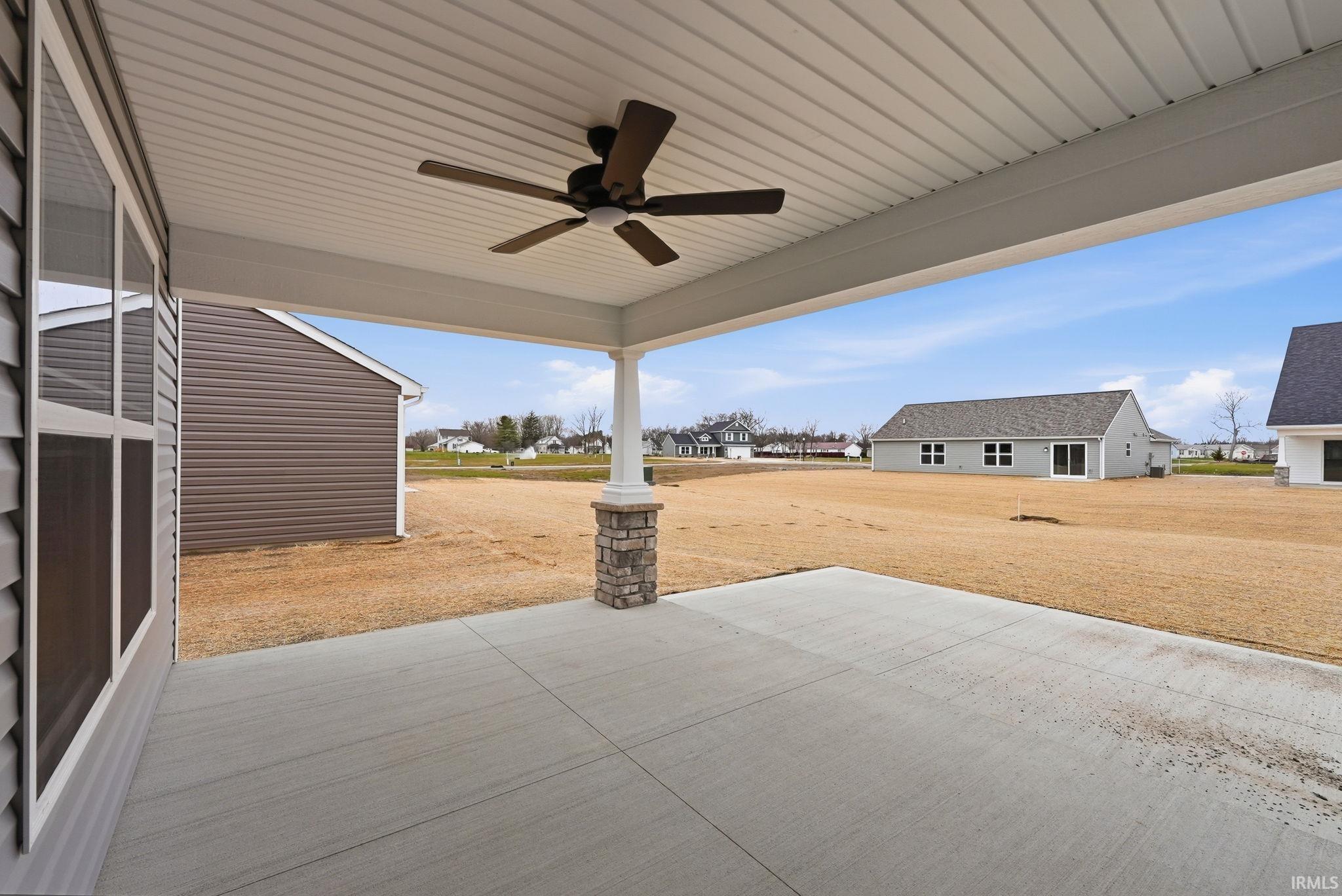 View of patio / terrace with ceiling fan