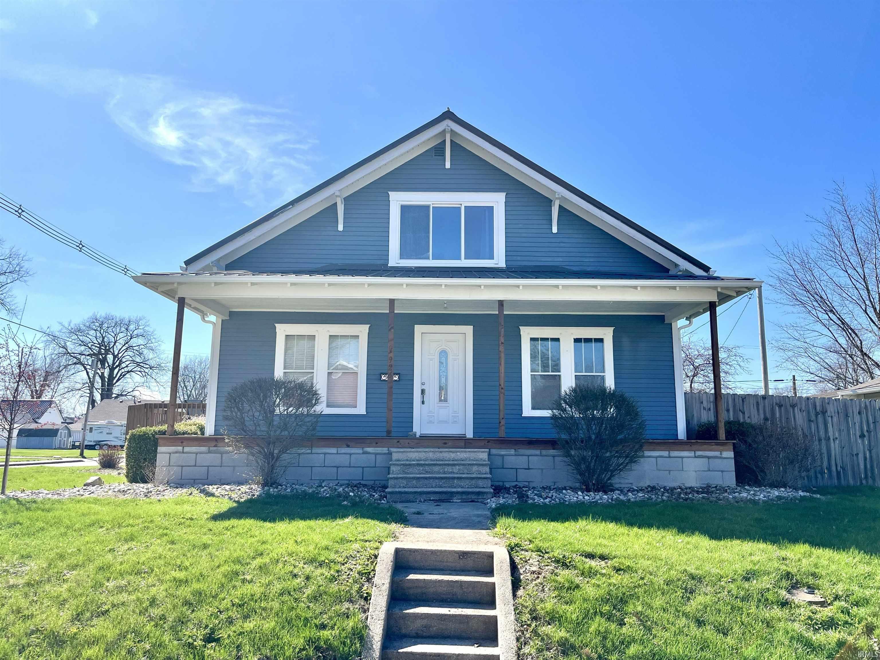 Bungalow with a porch