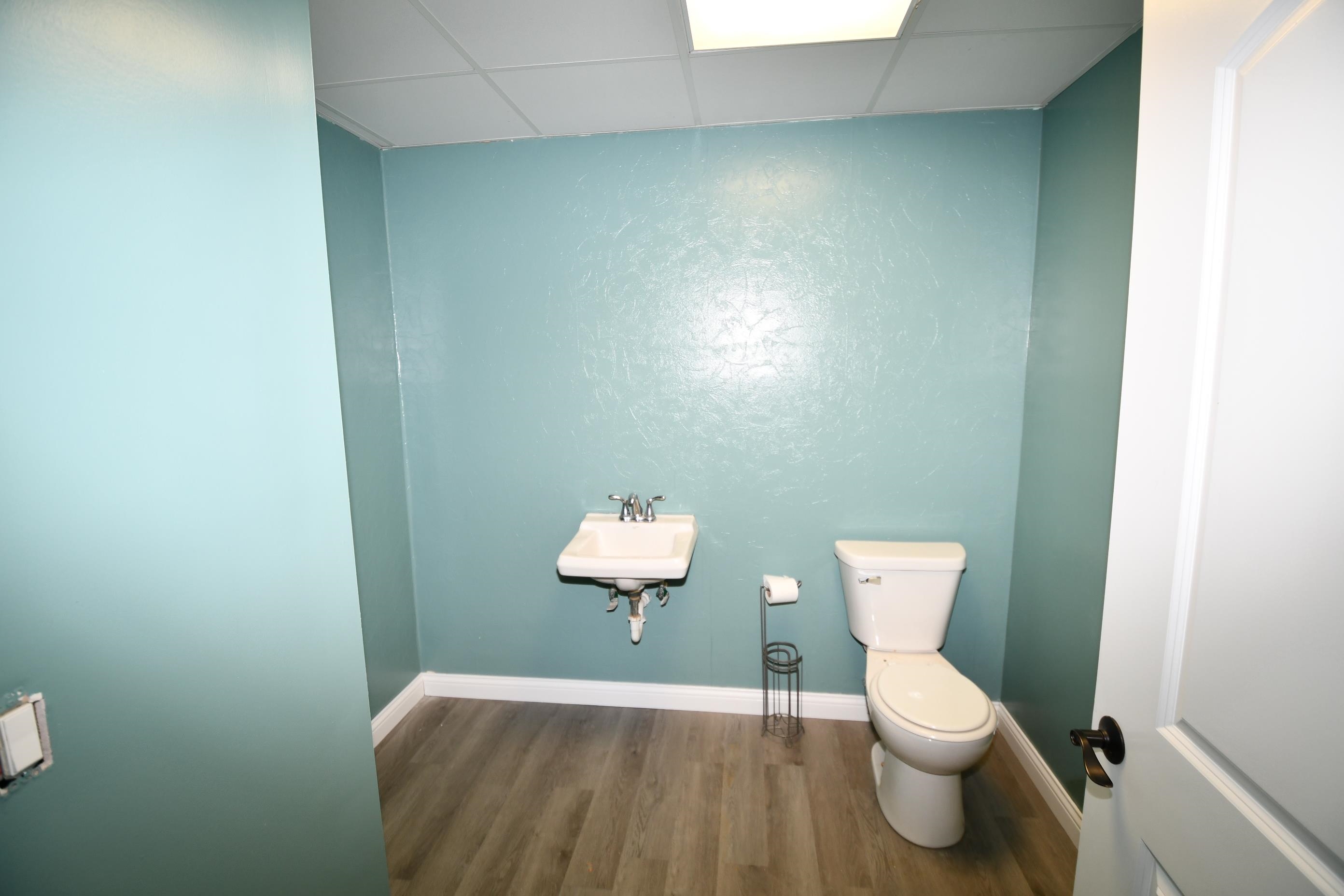 Photo 11 of 4068 N State Road 15   Suite A