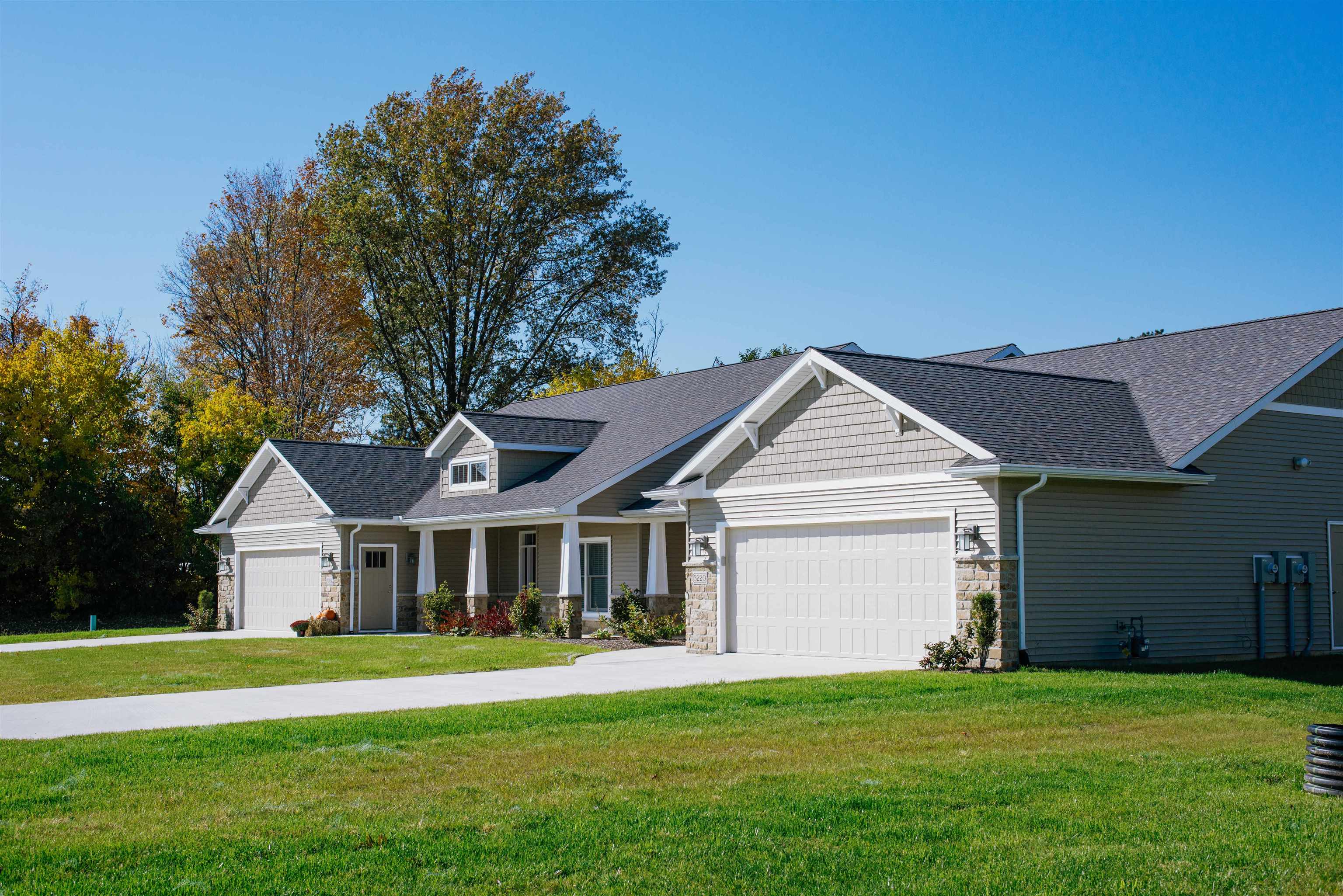 Photo 7 of 3209 W Bartlett Drive