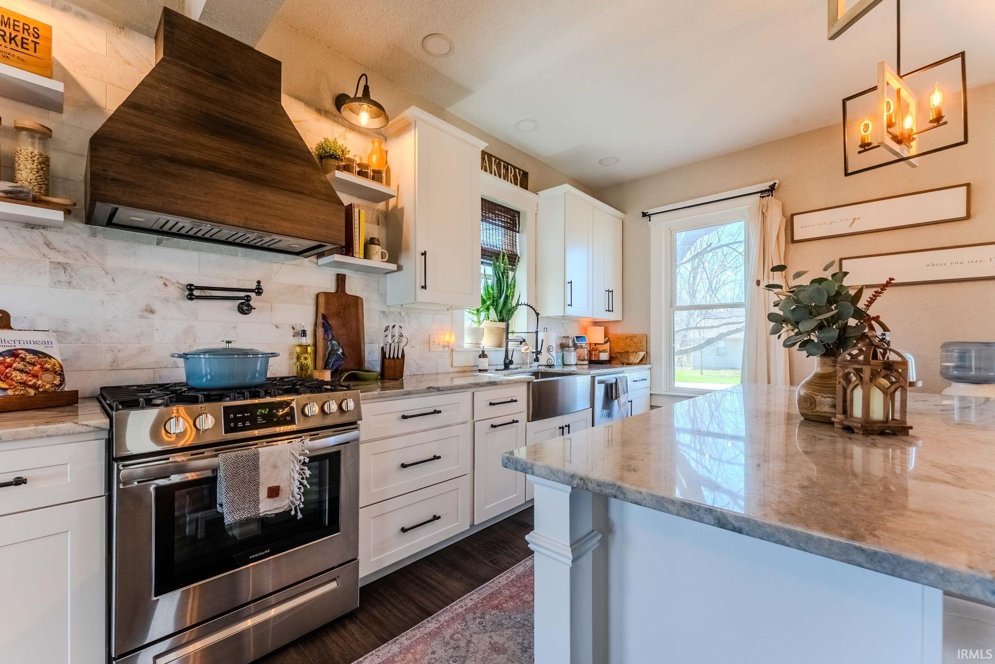 Photo 12 of 1695 Pike Street