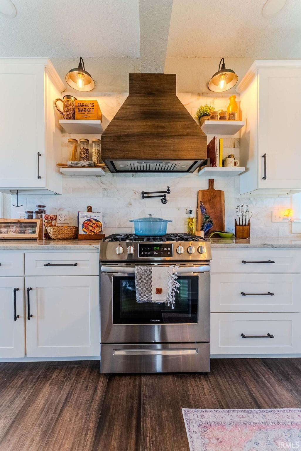 Photo 15 of 1695 Pike Street