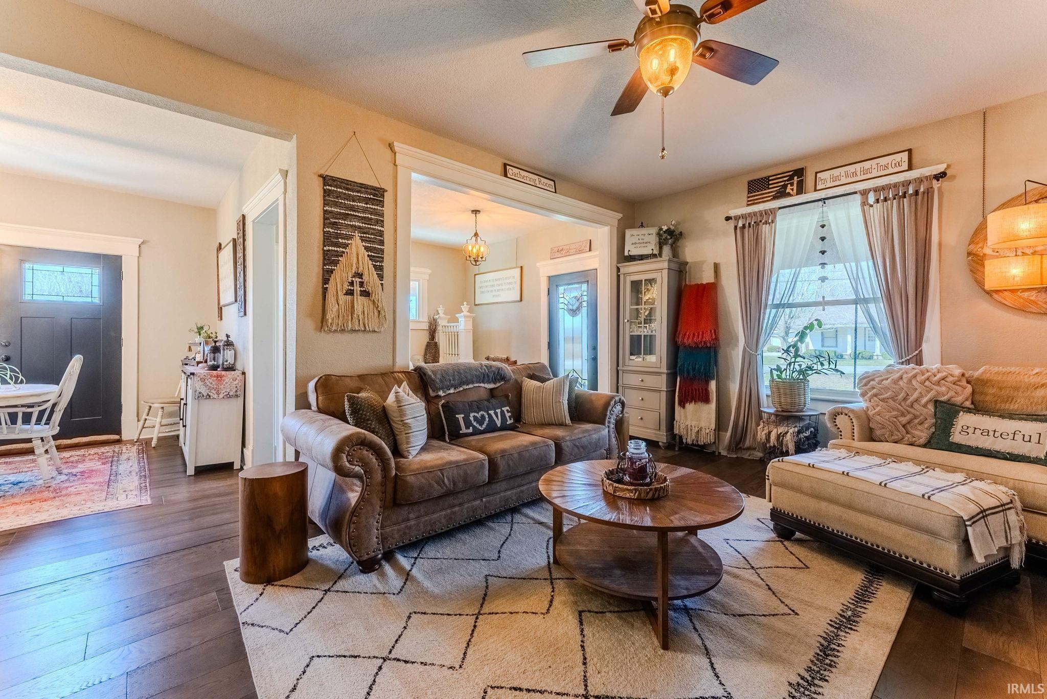 Photo 2 of 1695 Pike Street