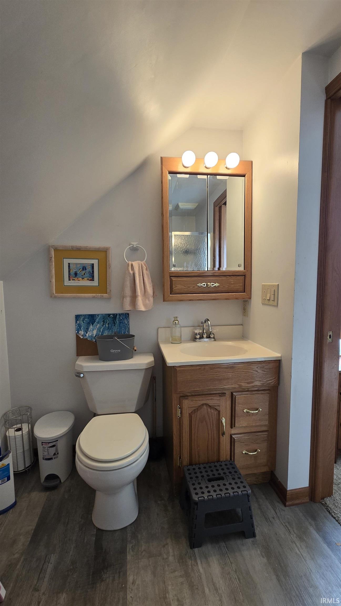 Photo 22 of 813 Kenwood Avenue