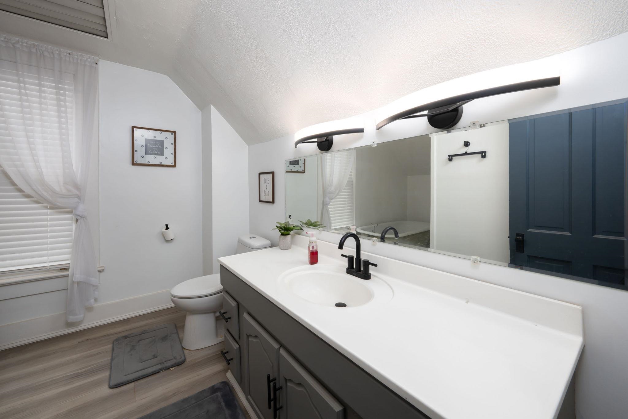 Photo 19 of 58 Madison Street