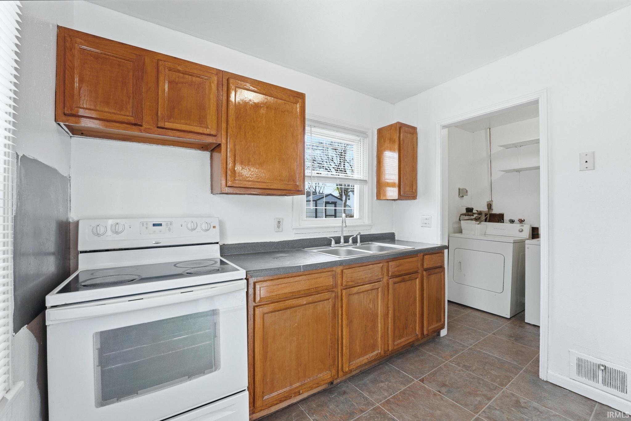 Photo 8 of 4508 SW Anthony Wayne Drive