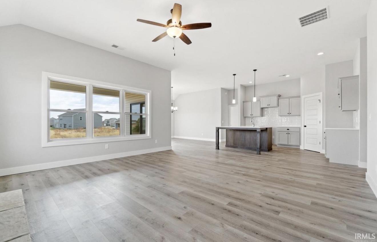 Photo 5 of 1572 Hager Way