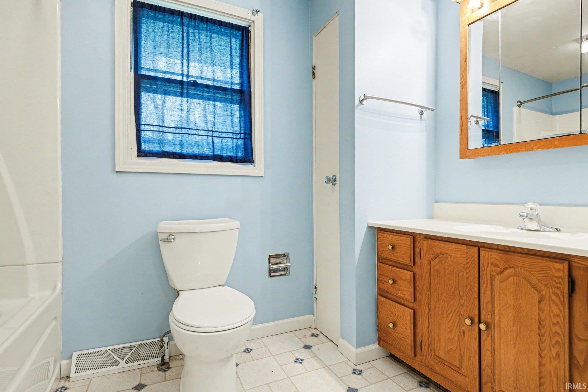 Photo 7 of 40 Greenway Drive