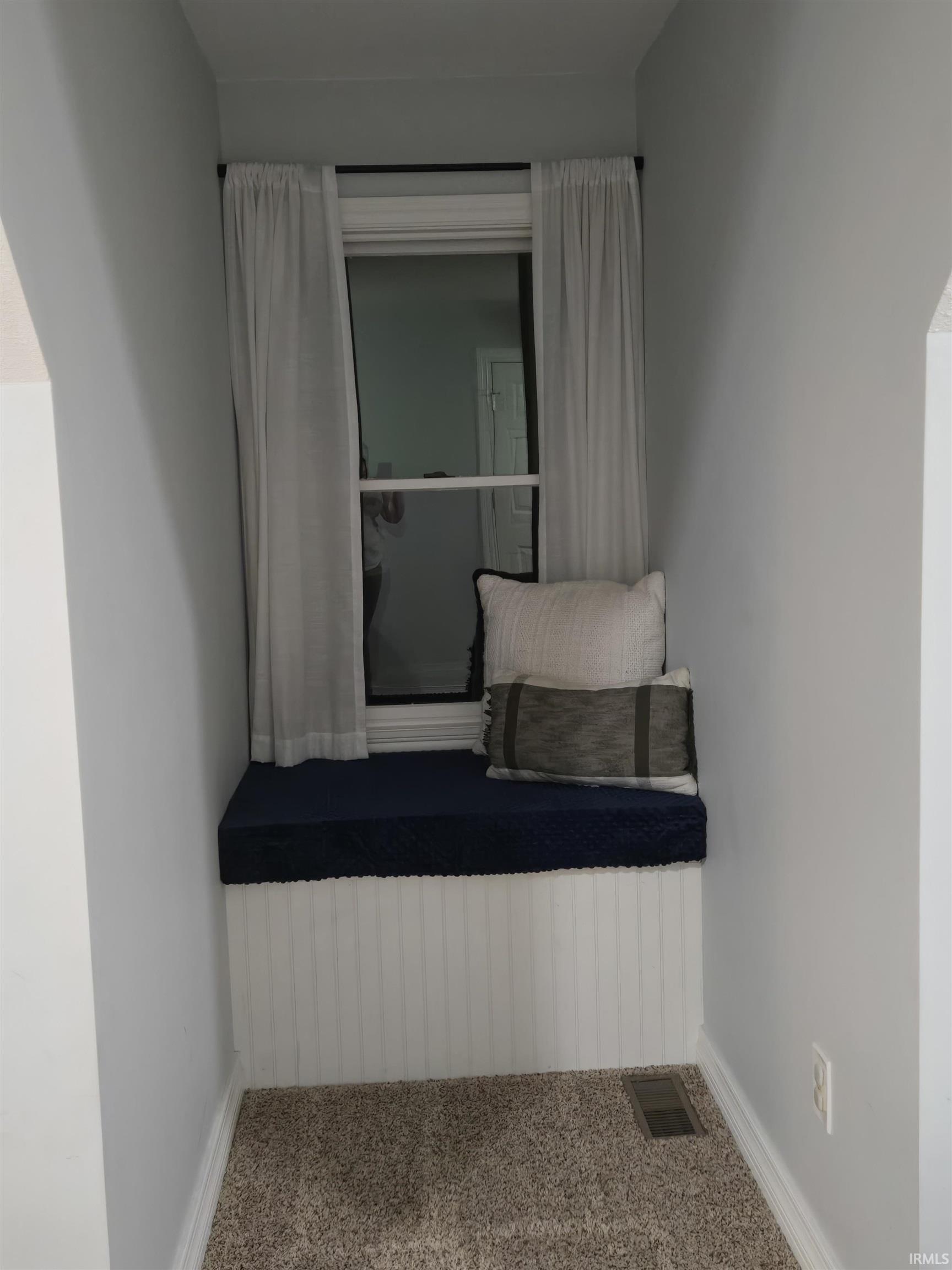 Living area with carpet