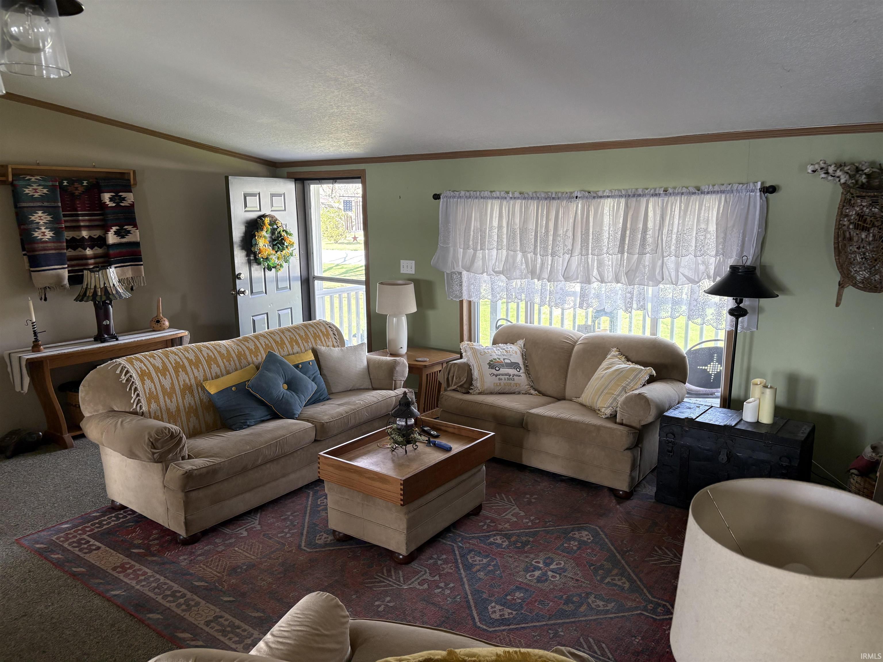 Living room with a textured ceiling