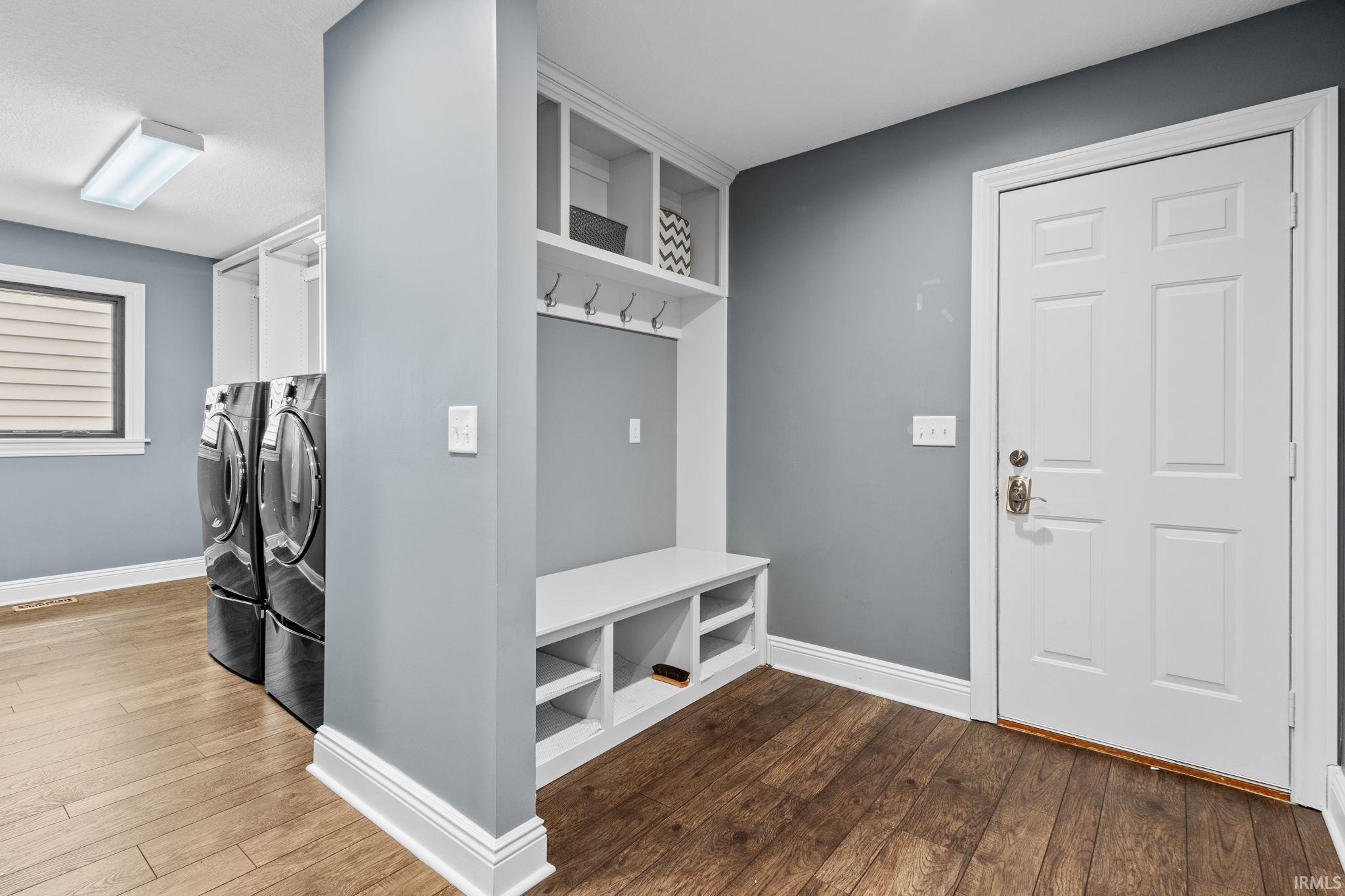 Photo 10 of 2227 Turnberry Lane