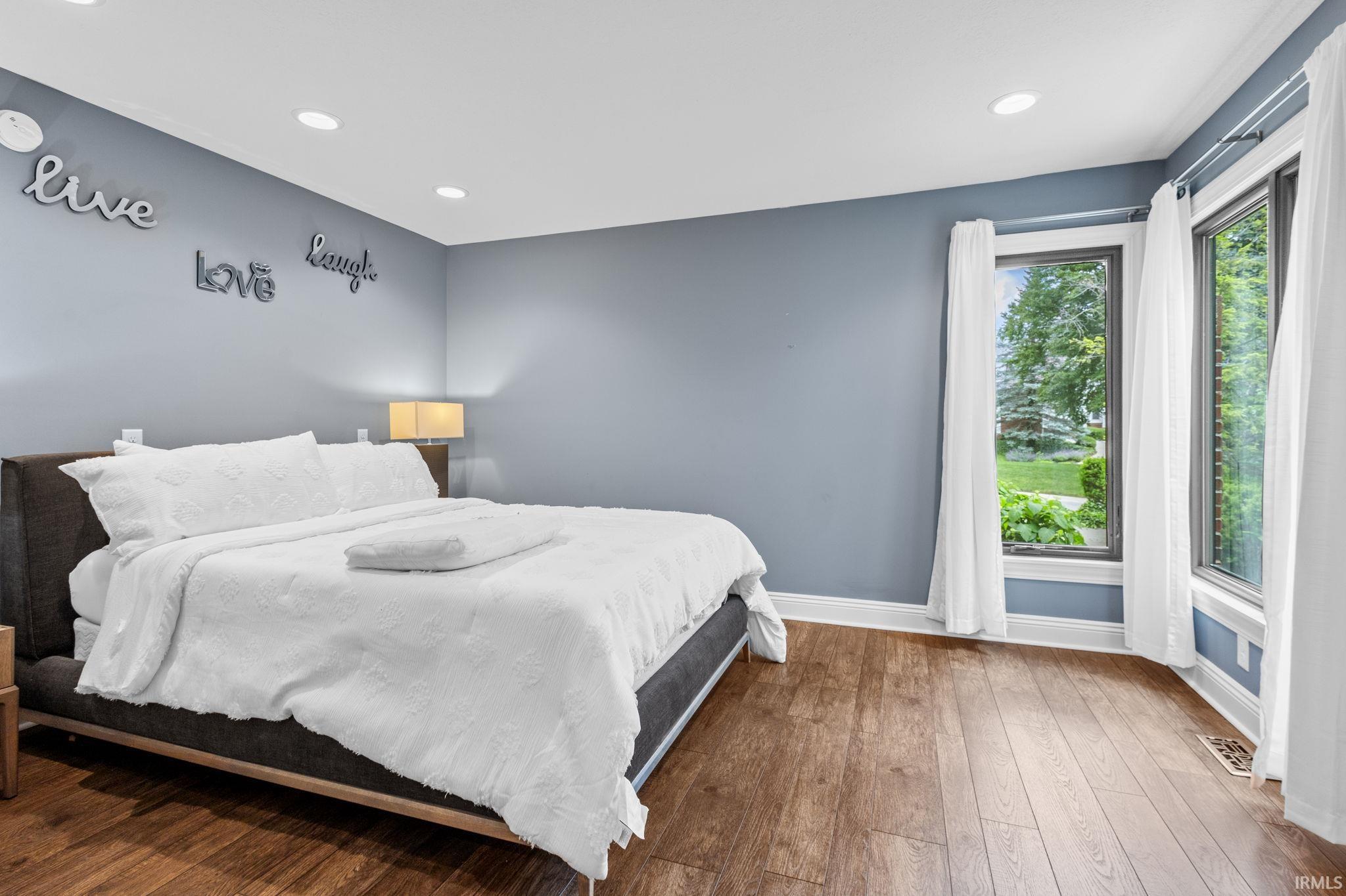 Photo 12 of 2227 Turnberry Lane